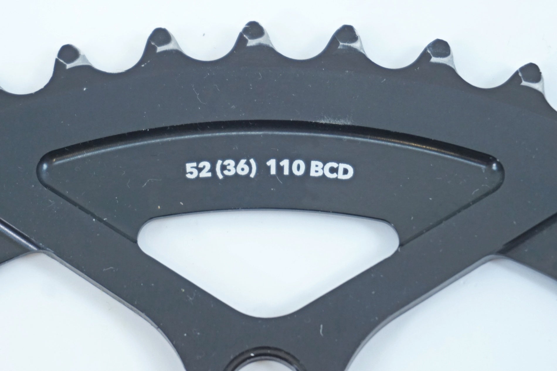 ROTOR 「ローター」 Q-RINGS 7075 T6 CNC 110BCD 52T 11S アウターチェーンリング / 有明ガーデン店