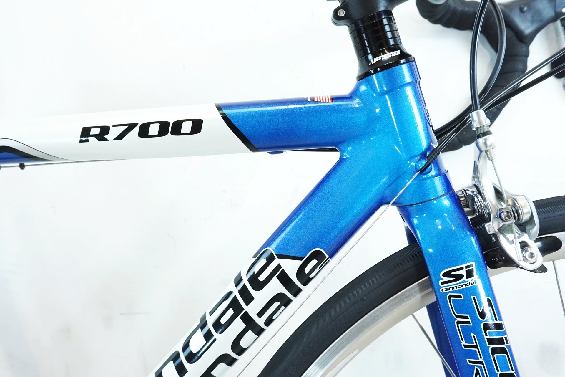 CANNONDALE 「キャノンデール」 R700 2004年モデル ロードバイク / 有明ガーデン店