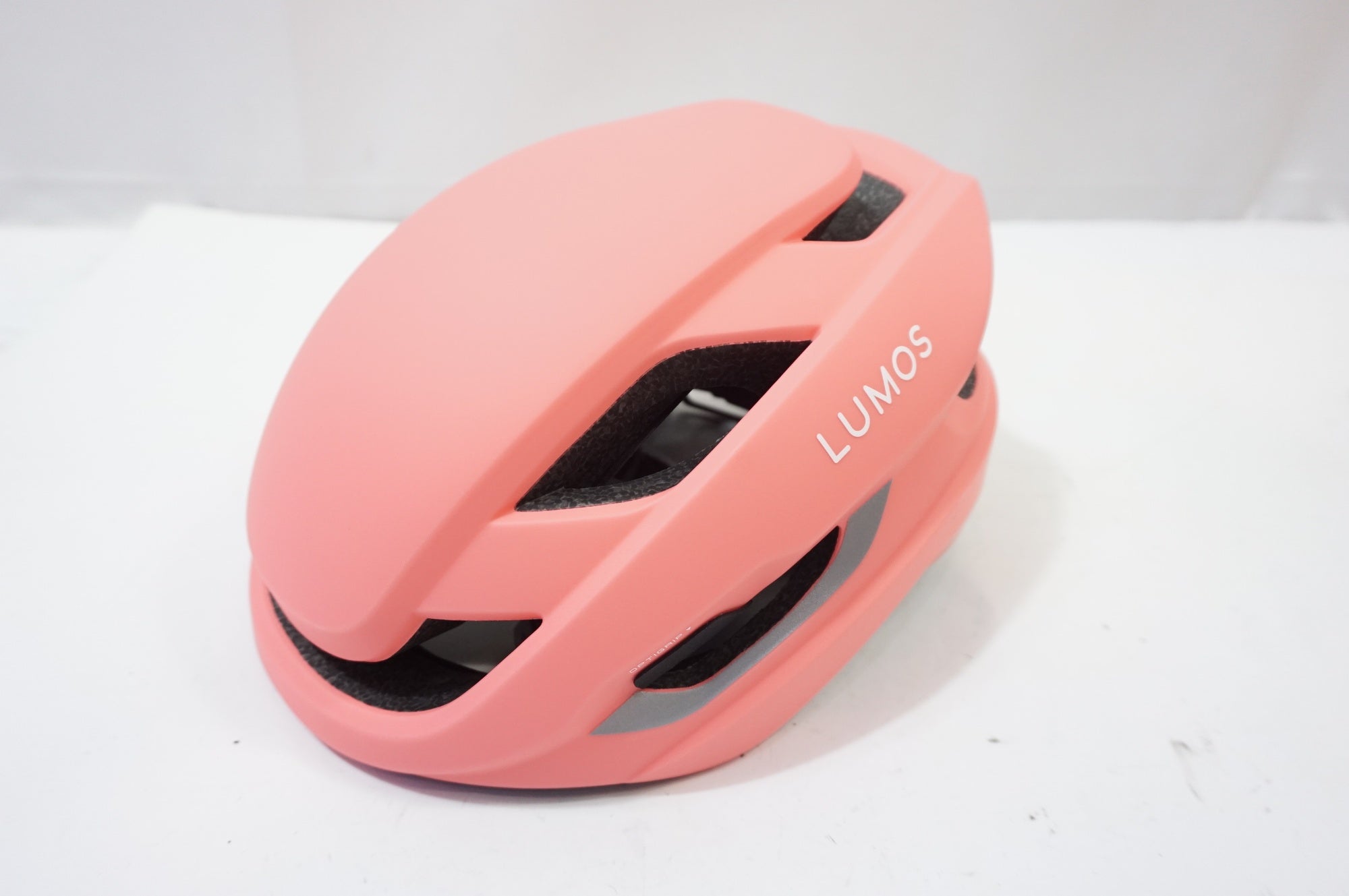 LUMOS 「ルーモス」 ULTRA FLY M/Lサイズ ヘルメット / 世田谷店