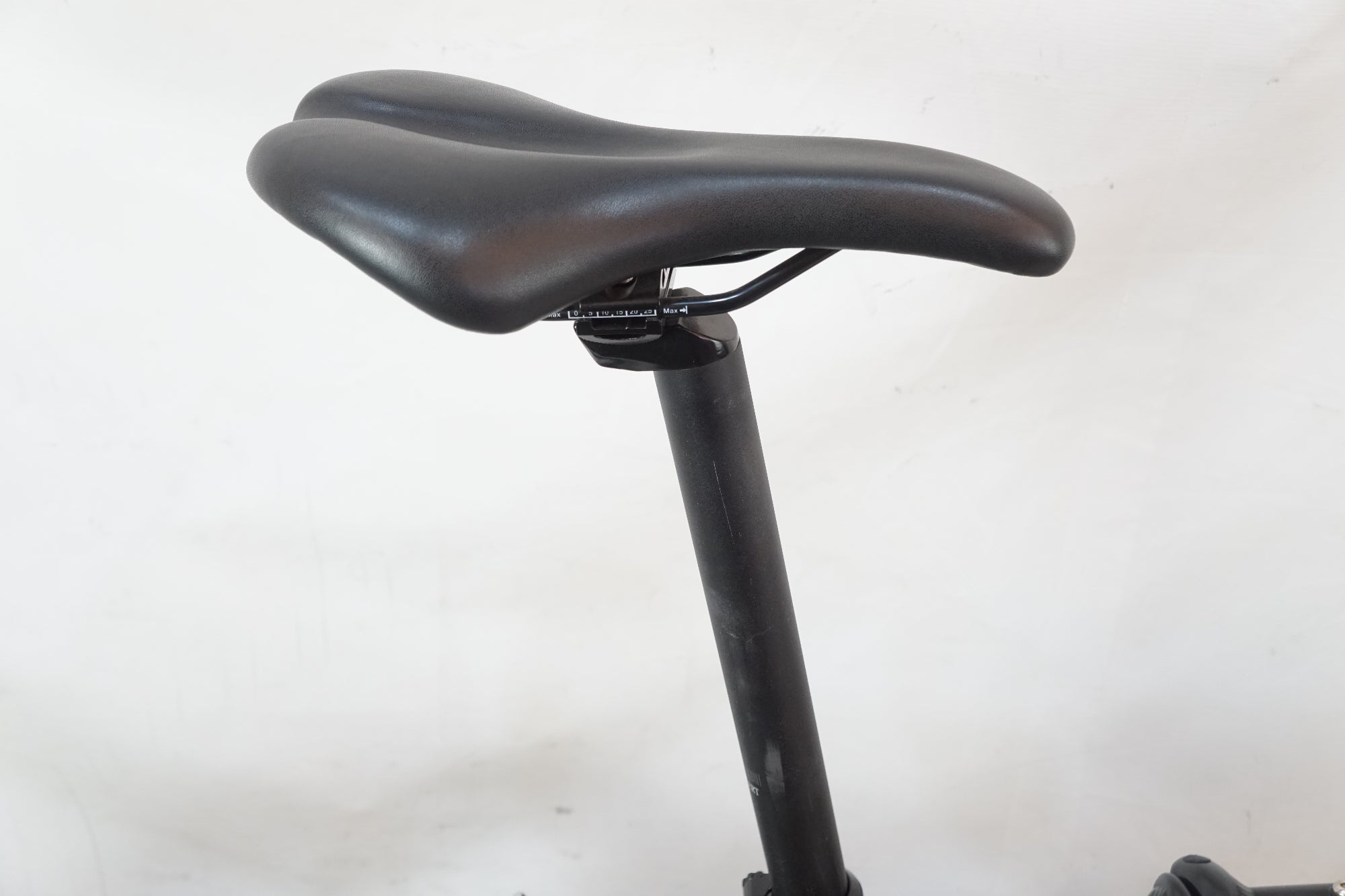 TERN 「ターン」 VERGE N8 2015年モデル 20インチ 折り畳み自転車 / バイチャリ浦和ベース