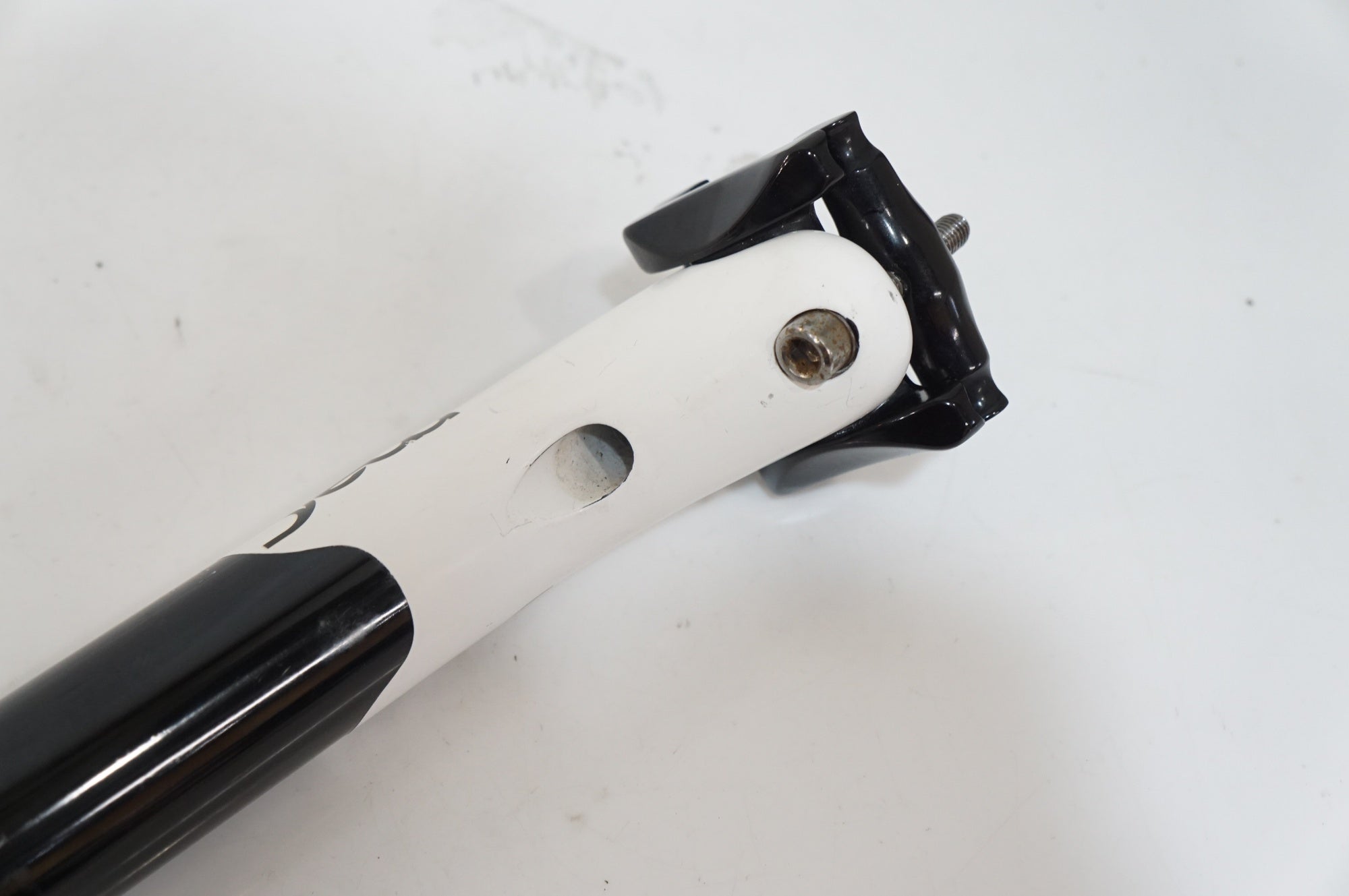 DEDA 「デダ」 RS01 φ31.6 350mm シートポスト / 大宮店