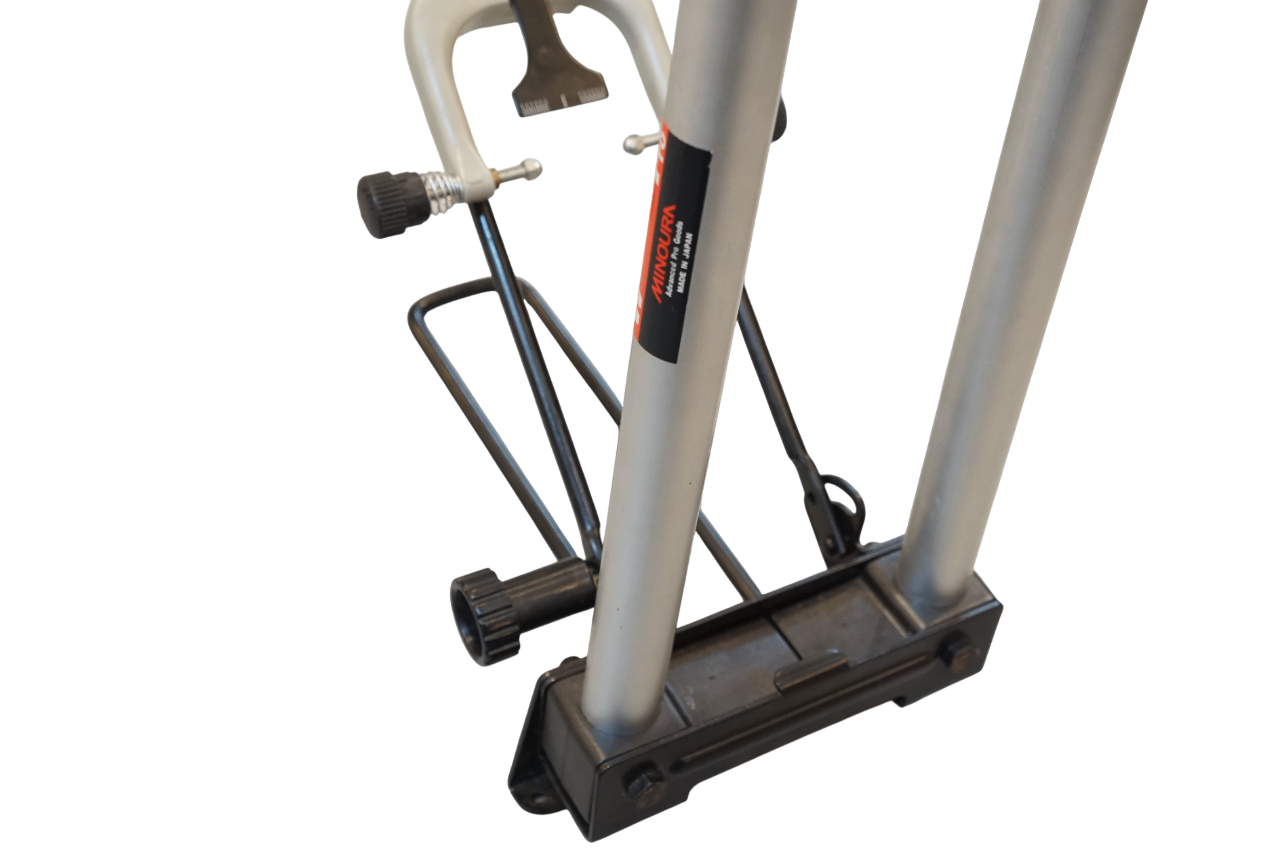 MINOURA 「ミノウラ」 WORKMAN PRO 振れ取り台 / バイチャリ浦和ベース