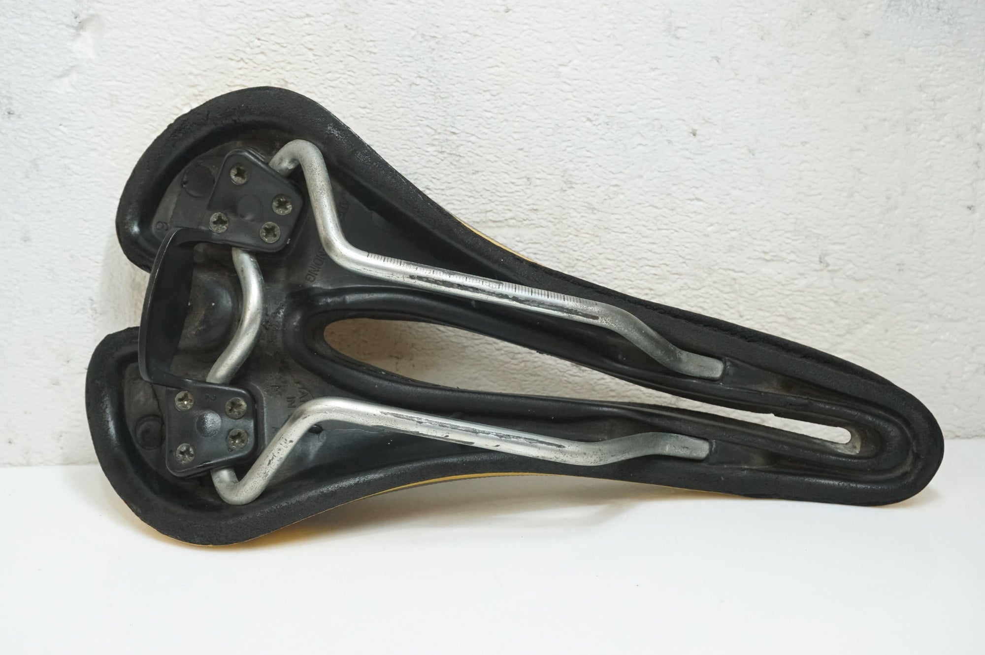 SELLE SMP 「セラエスエムピー」 EXTRA サドル / 大宮店