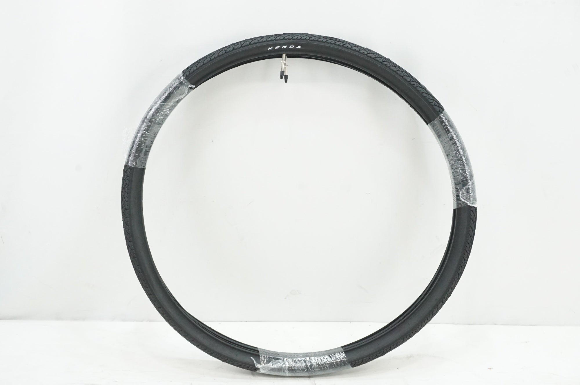 KENDA 「ケンダ」 700×38C-28C-1 5/8×1 1/2 タイヤチューブセット