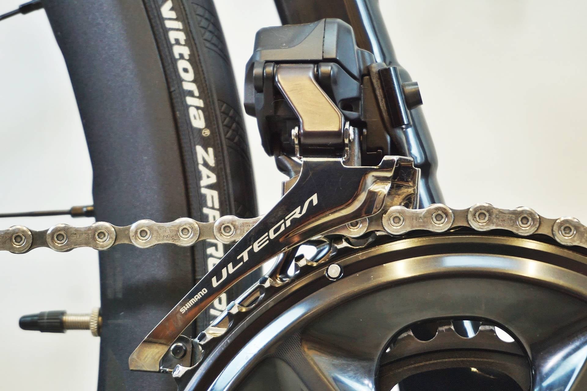 FOCUS 「フォーカス」 IZALCO MAX DISC 9 2022年モデル ロードバイク / 有明ガーデン店