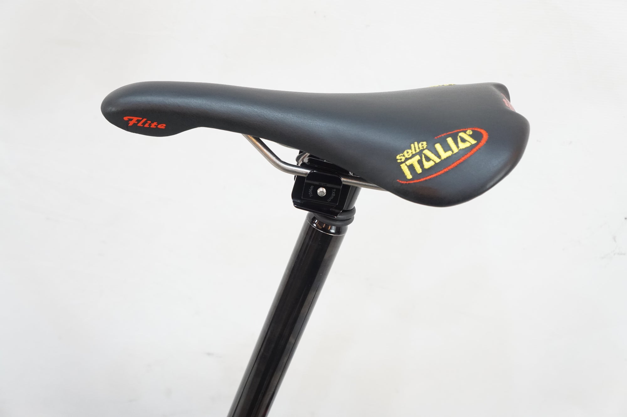 BROMPTON 「ブロンプトン」 C LINE EXPLORE 2023年モデル 16インチ 折り畳み自転車 / バイチャリ浦和ベース