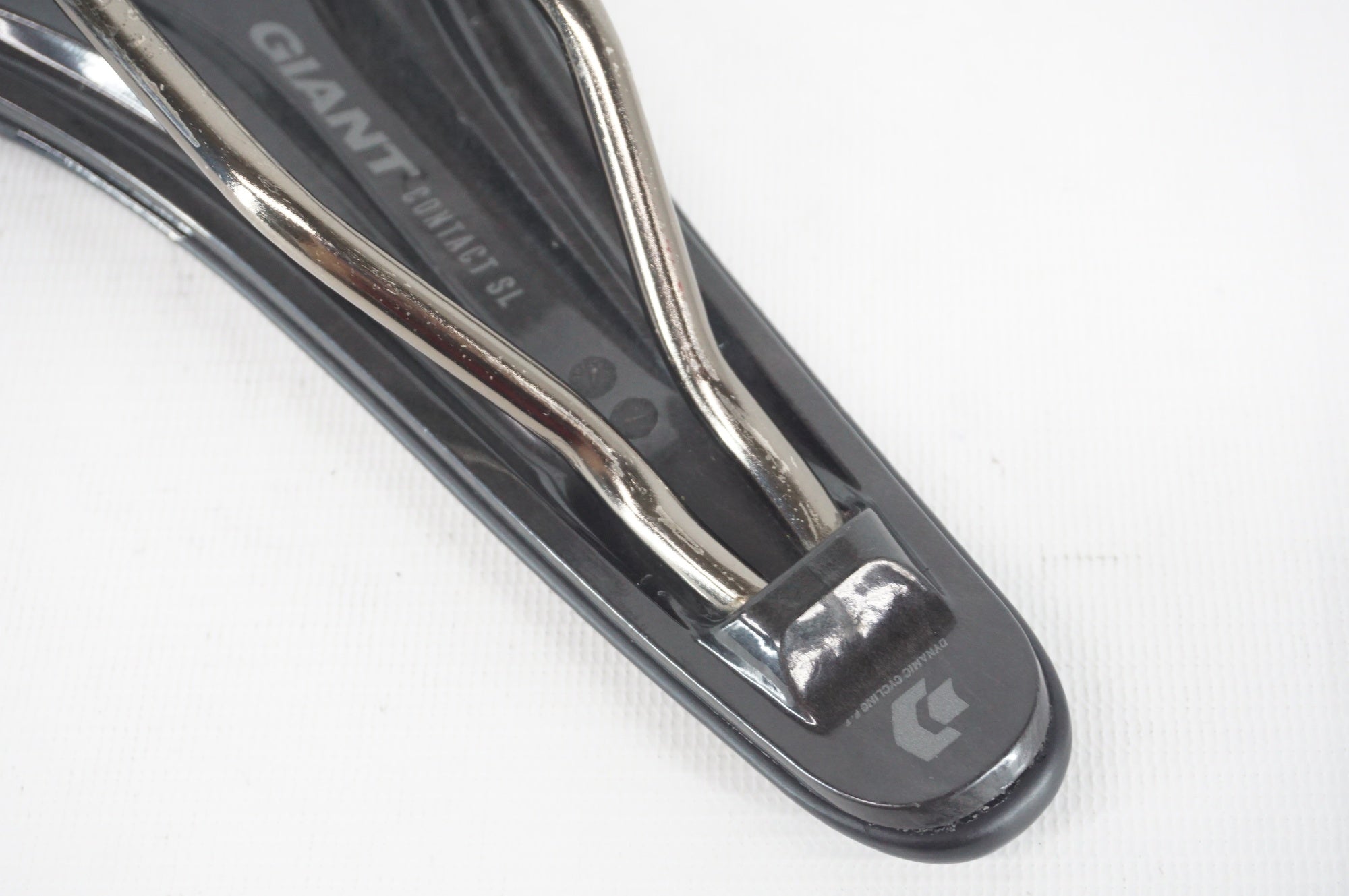 GIANT 「ジャイアント」 CONTACT SL FOWARD サドル / 阪急塚口店