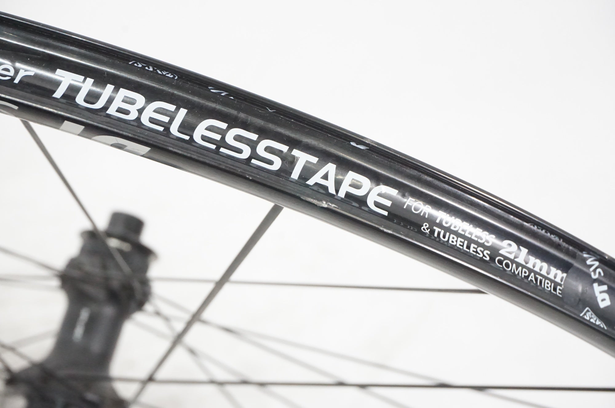 DT SWISS 「ディーティースイス」 P1800 SPLINE 23 DISC シマノ11速 ホイールセット / AKIBA店