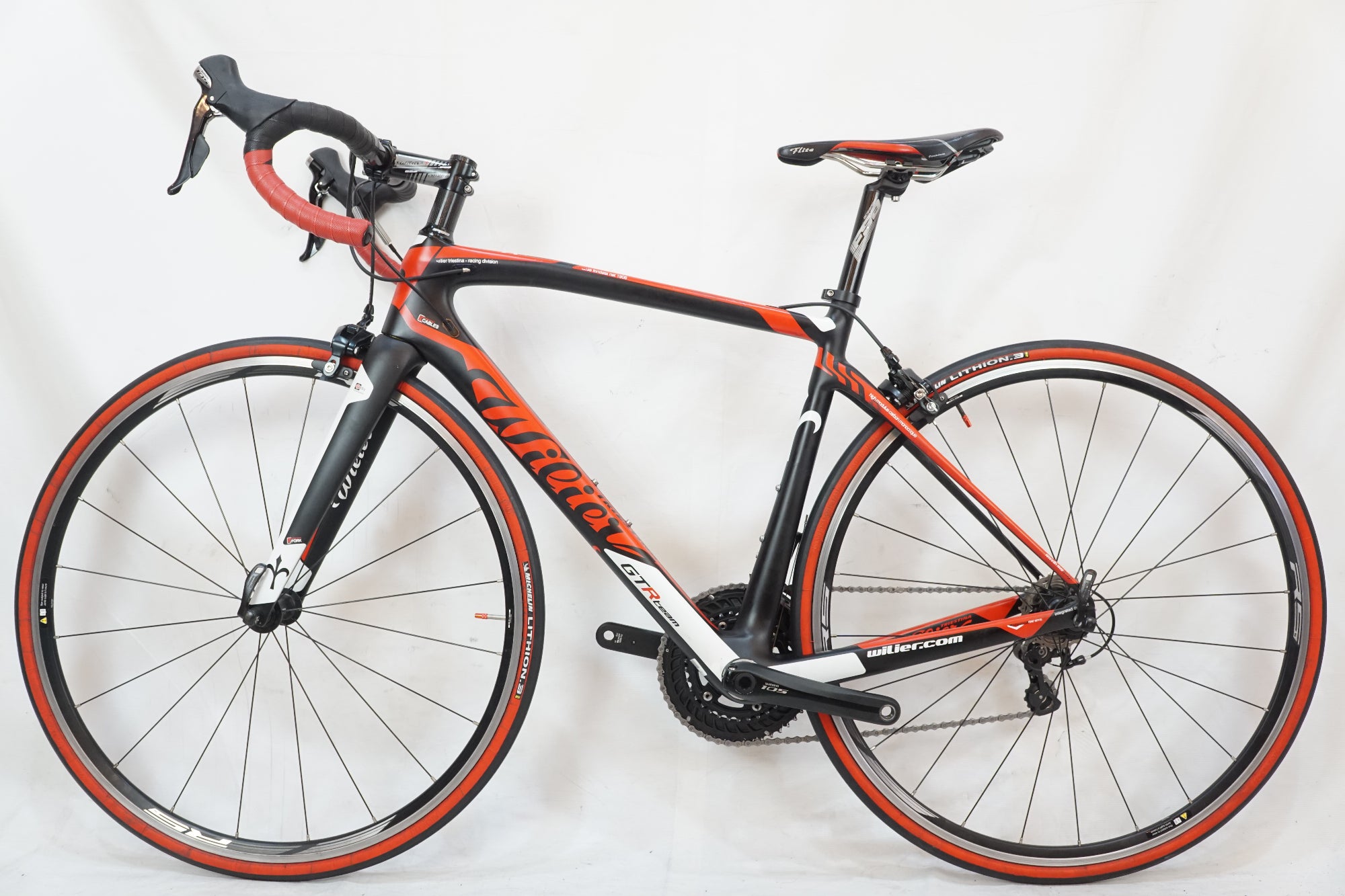 WILIER 「ウィリエール」 GTR TEAM 2017年モデル ロードバイク / バイチャリ浦和ベース