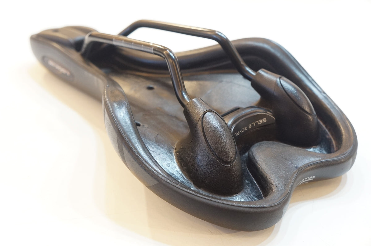SELLE ROYAL 「セラロイヤル」 LOOKIN サドル / 浦和ベース