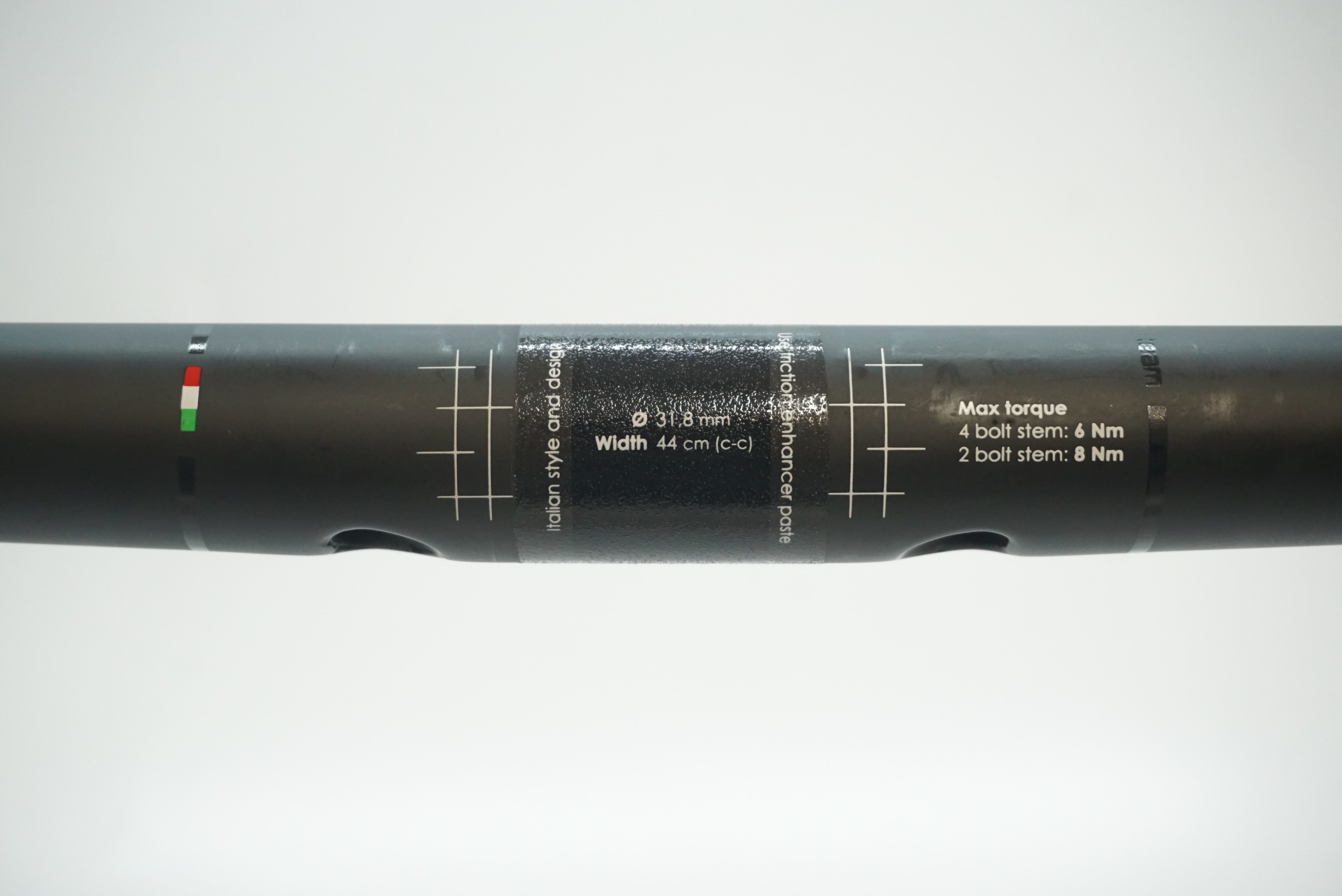 3T 「スリーティー」 SUPERLEGGERA TEAM 440mm Φ31.8 ハンドル / 阪急塚口店