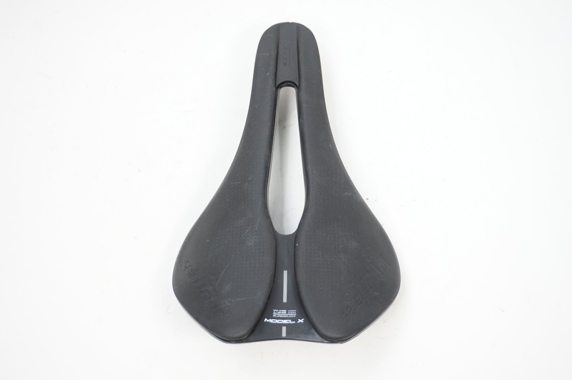 SELLE ITALIA 「セライタリア」 MODEL X SUPERFLOW サドル / 川越店