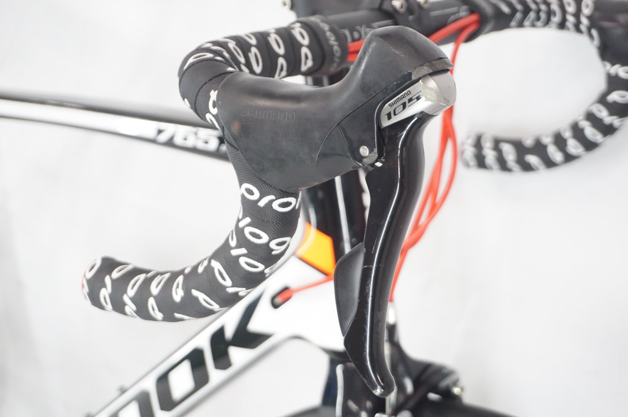 LOOK 「ルック」 765 OPTIMUM 105 MIX 2018年モデル ロードバイク / 阪急塚口店