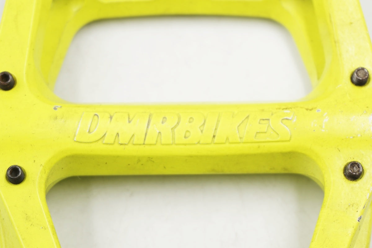 DMR 「ディーエムアール」 BIKES V8 ペダル / 奈良店