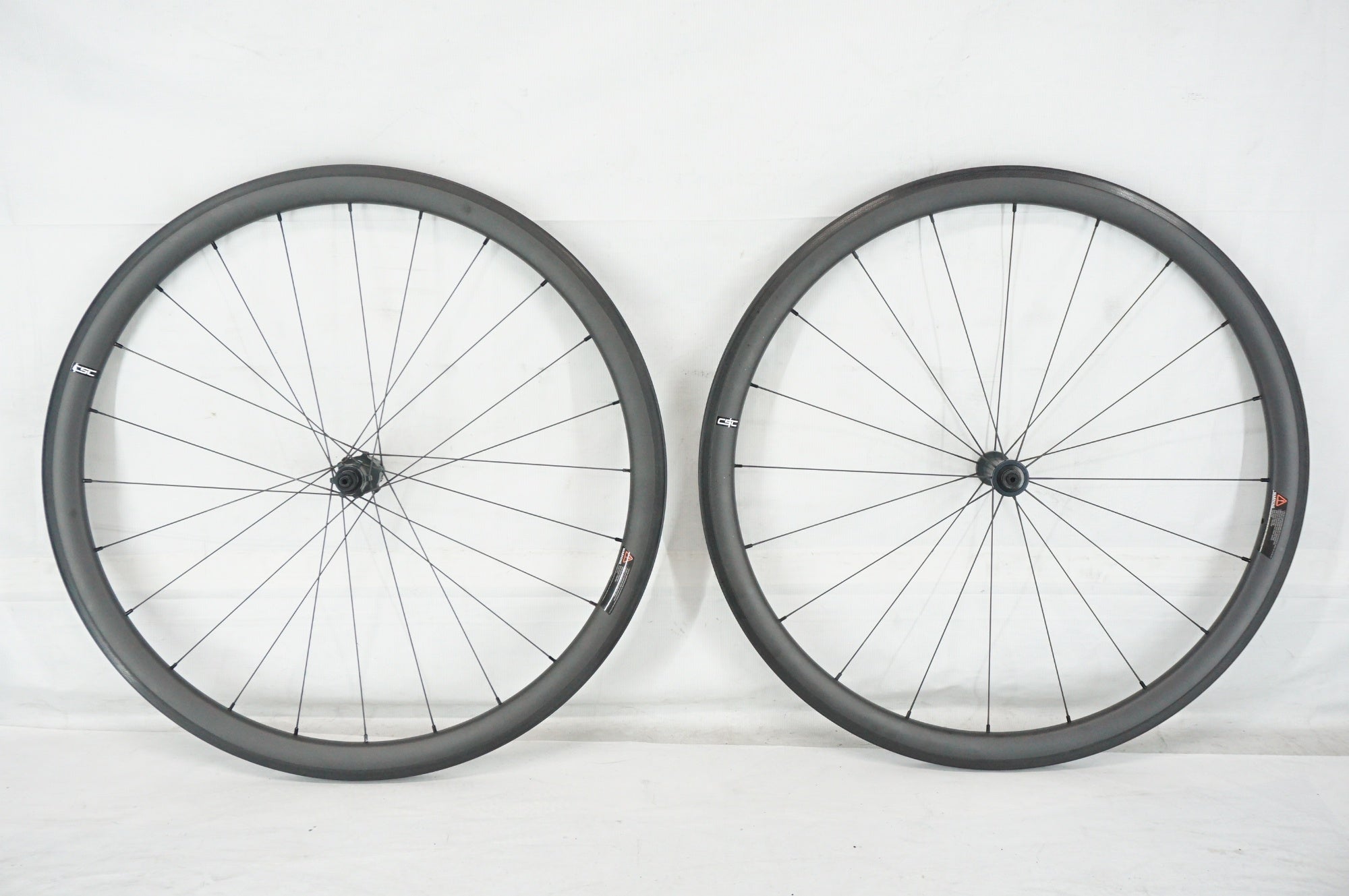 CSC 「シー・エス・シー」 Carbon Road Wheels シマノ11速 ホイールセット / 阪急塚口店