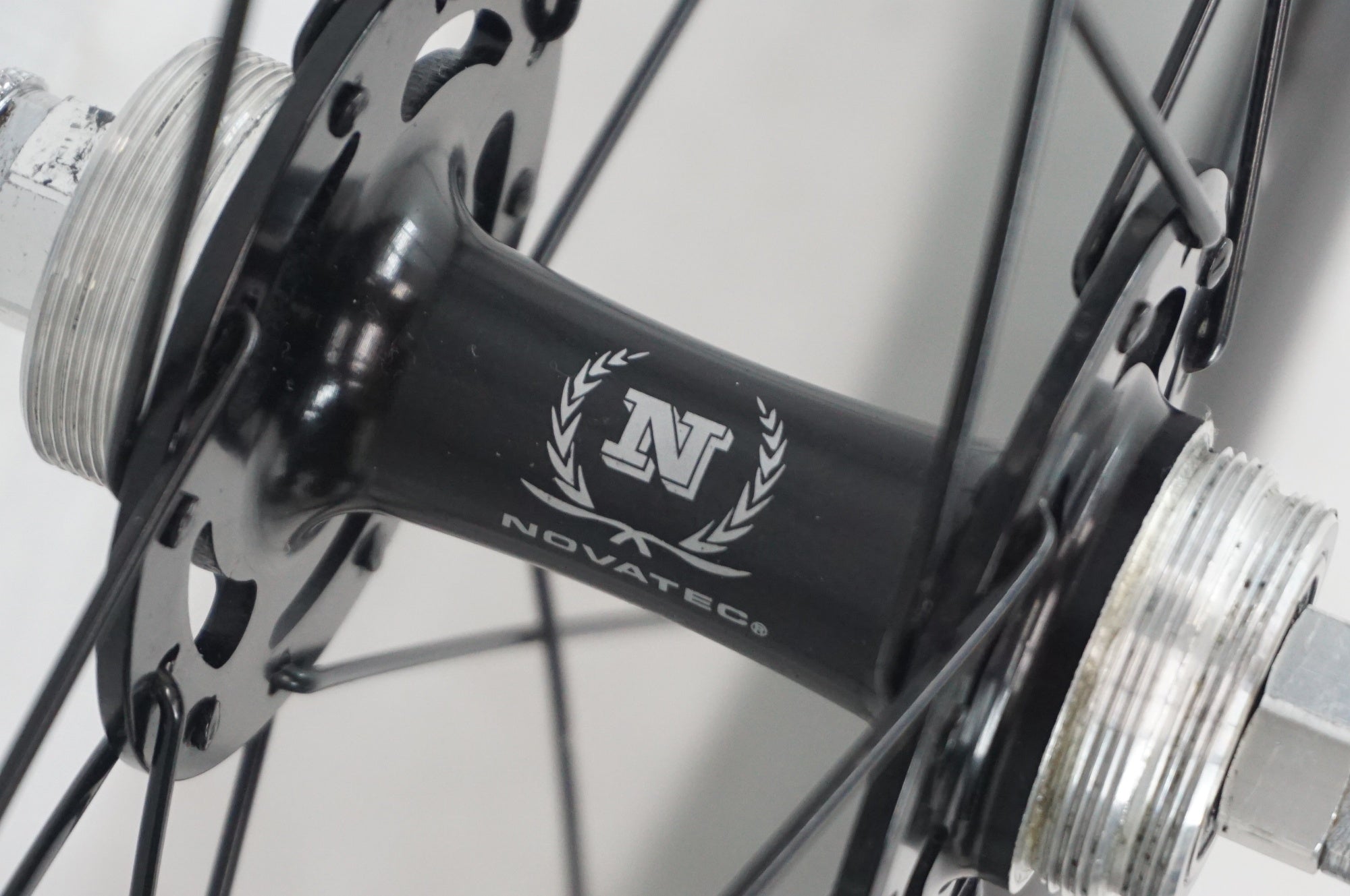 ブランド不明 シングル カーボンホイールセット / 阪急塚口店