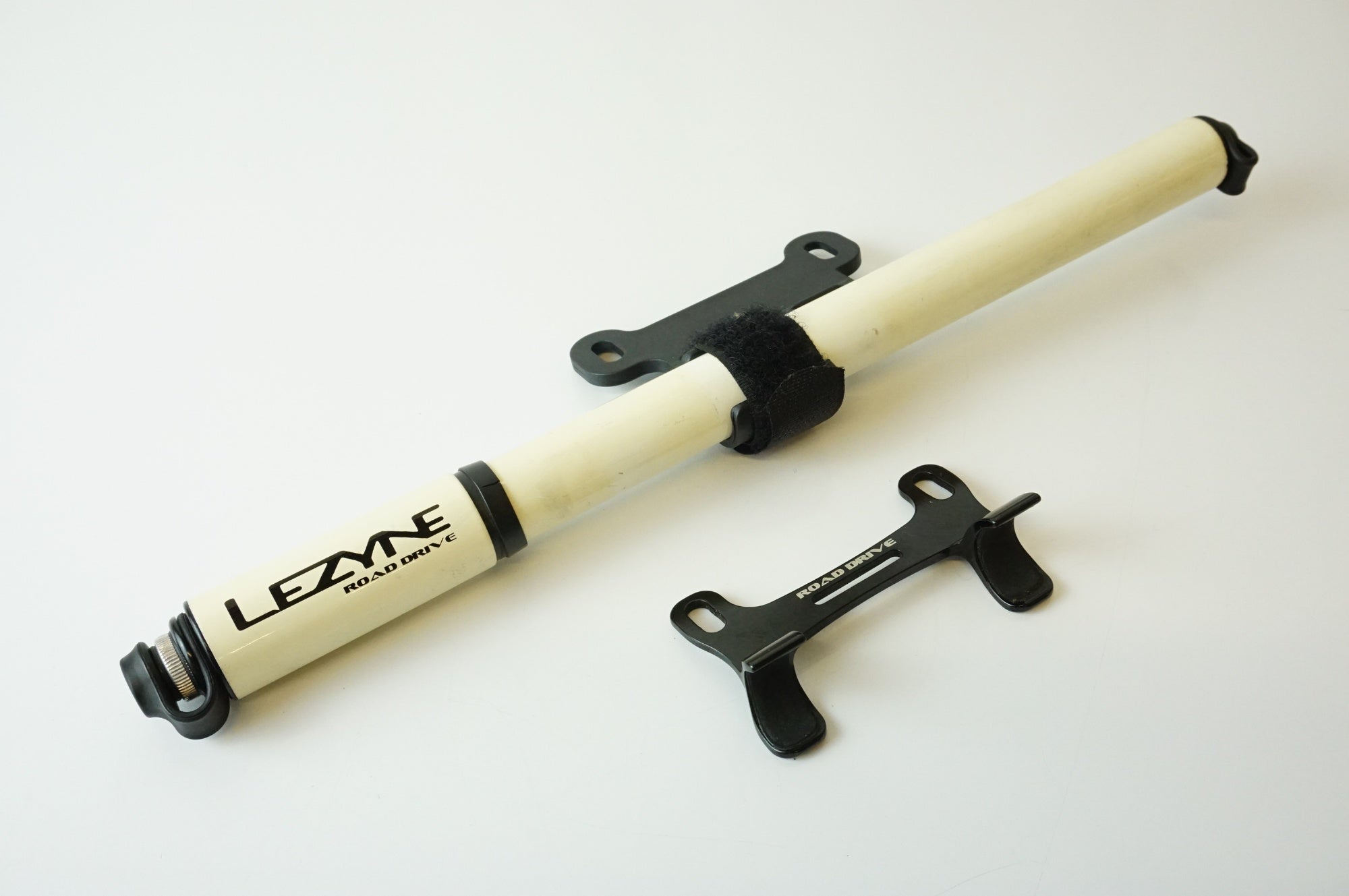 LEZYNE 「レザイン」 ROAD DRIVE 携帯ポンプ / 浜松店