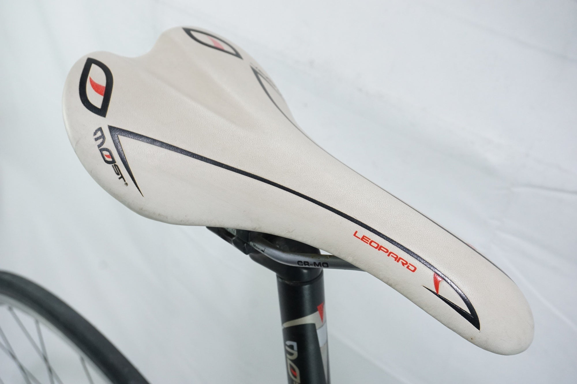 PINARELLO 「ピナレロ」 TREVISO 2011年モデル フラットバーロード / 中目黒店