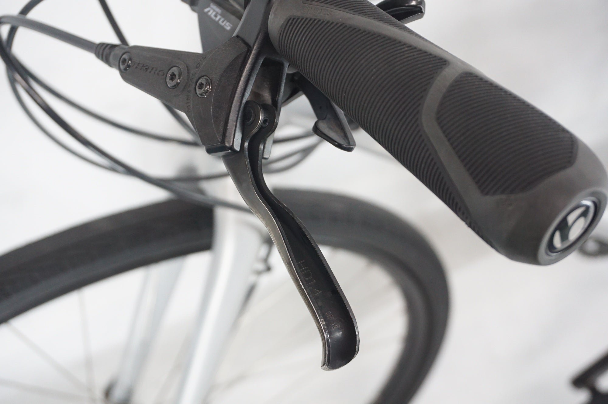 TREK 「トレック」 FX2 DISC 2022-23年モデル クロスバイク / 阪急塚口店