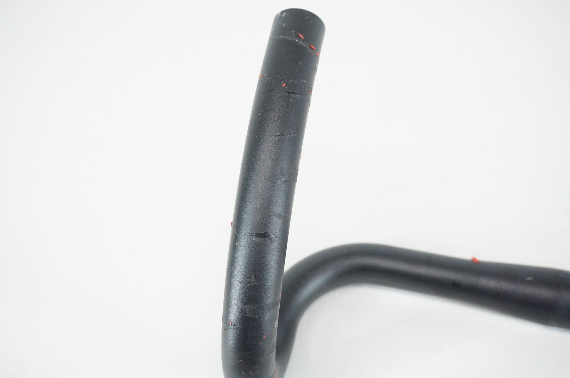 3T 「スリーティー」 ERGOSUM PRO Φ31.8 400mm ハンドル / 阪急塚口店