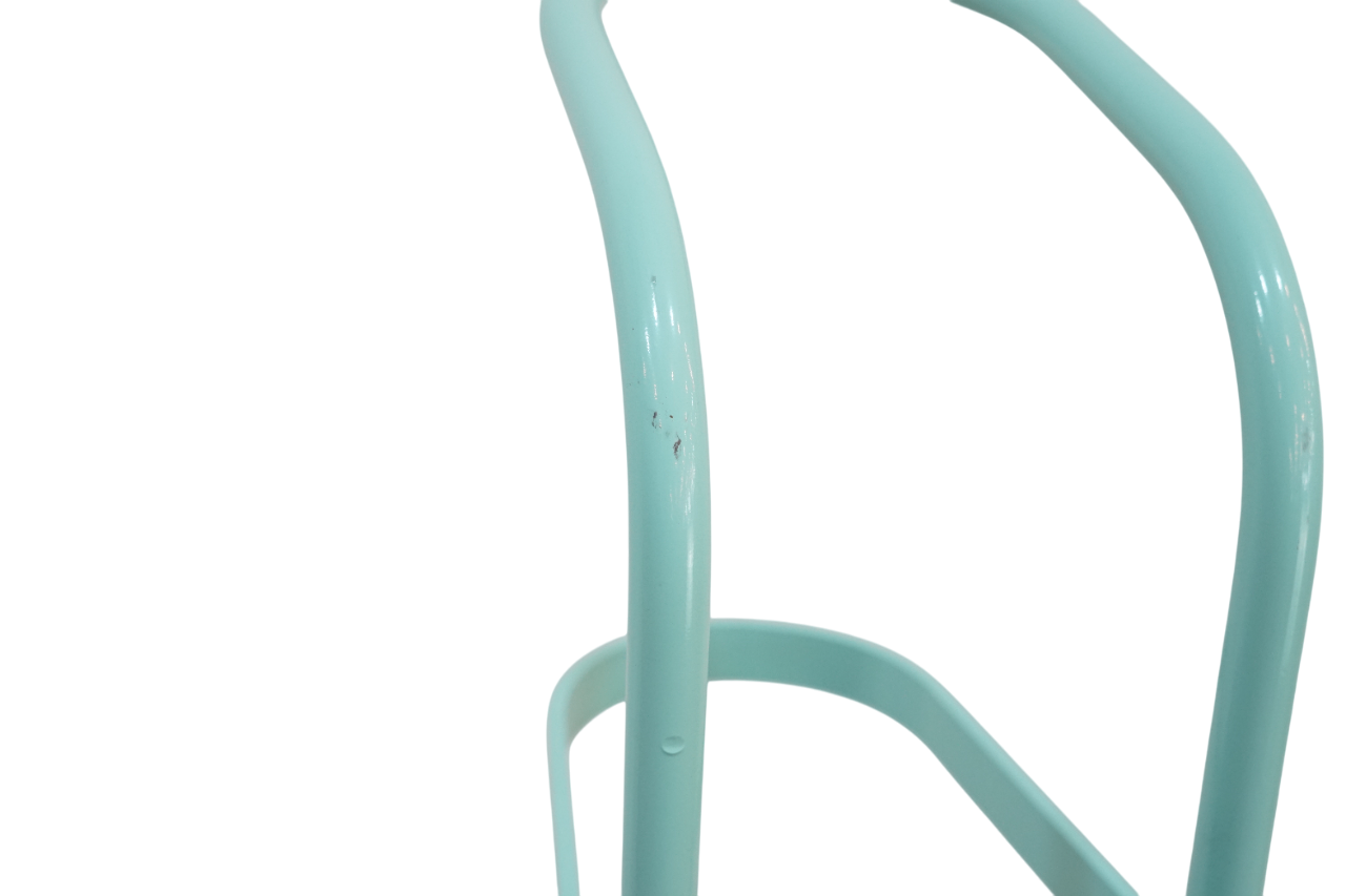 IWA 「イワ」 A01V SPECIAL ディスプレイスタンド / バイチャリ浦和ベース