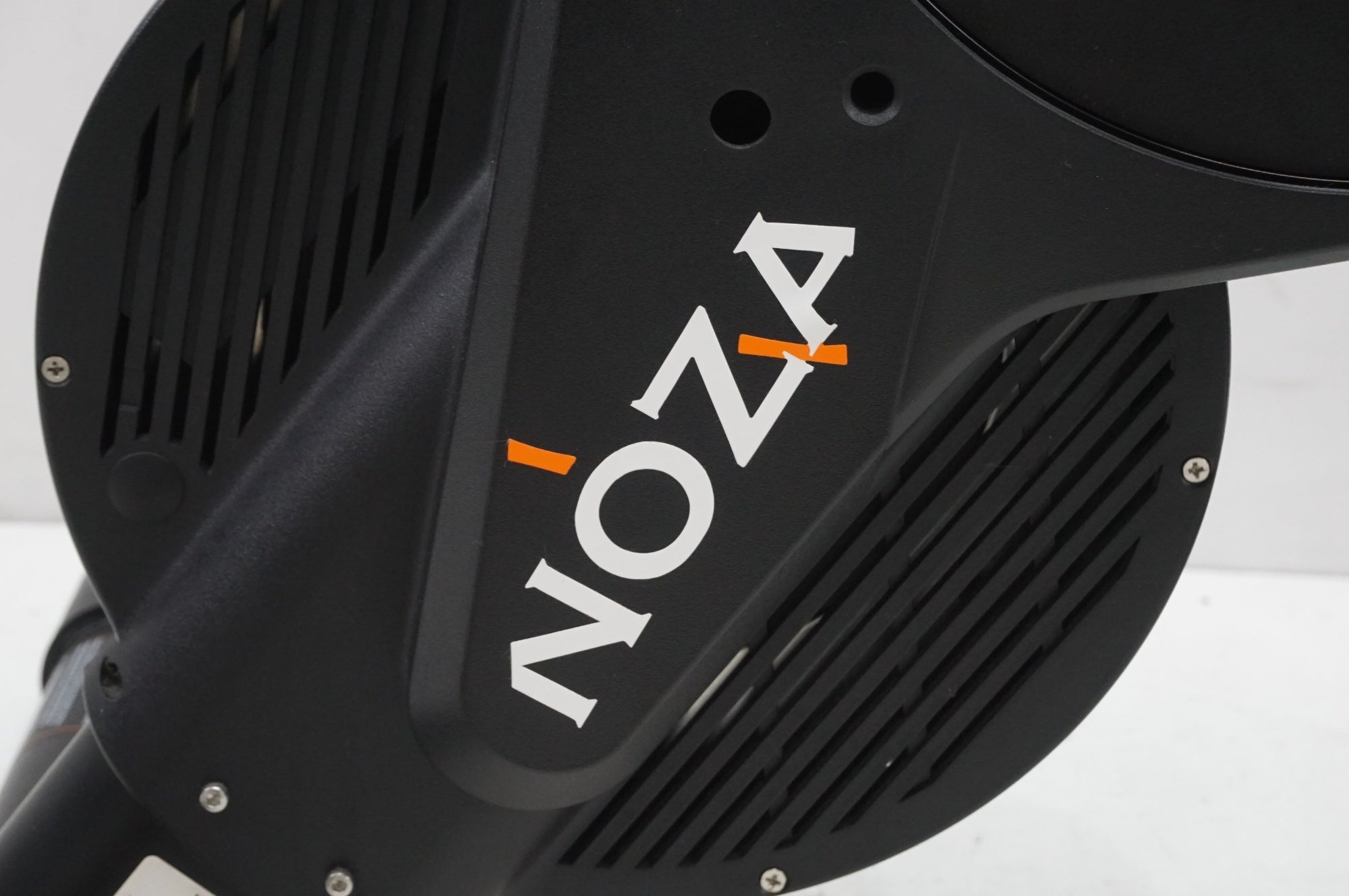 XPLOVA 「エクスプローバ」 NOZA ONE サイクルトレーナー / 大宮店