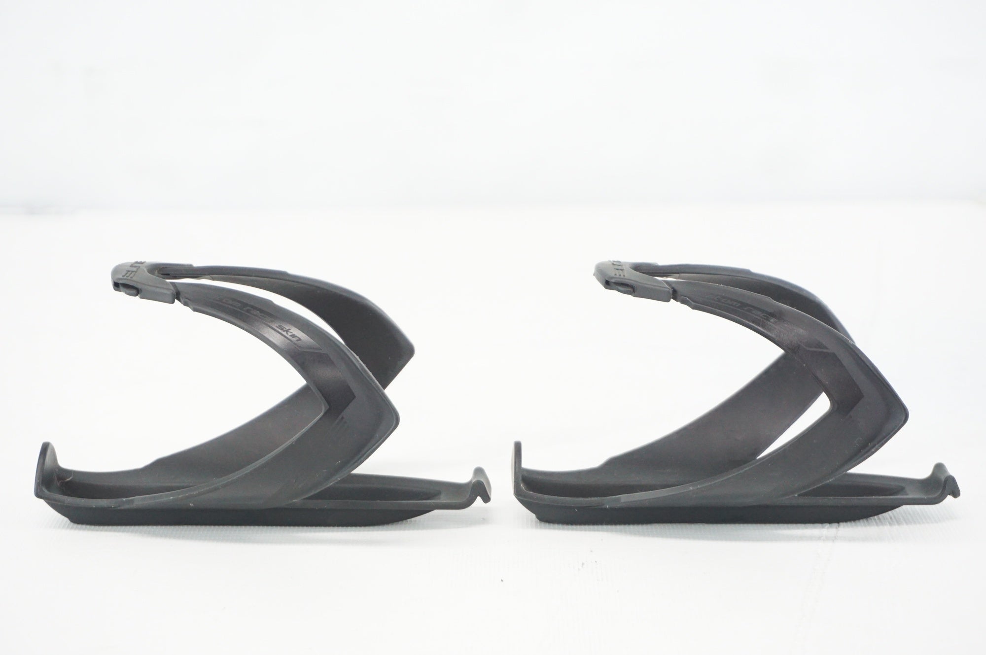 ELITE 「エリート」 CUSTOM RACE SKIN ボトルケージセット / 阪急塚口店