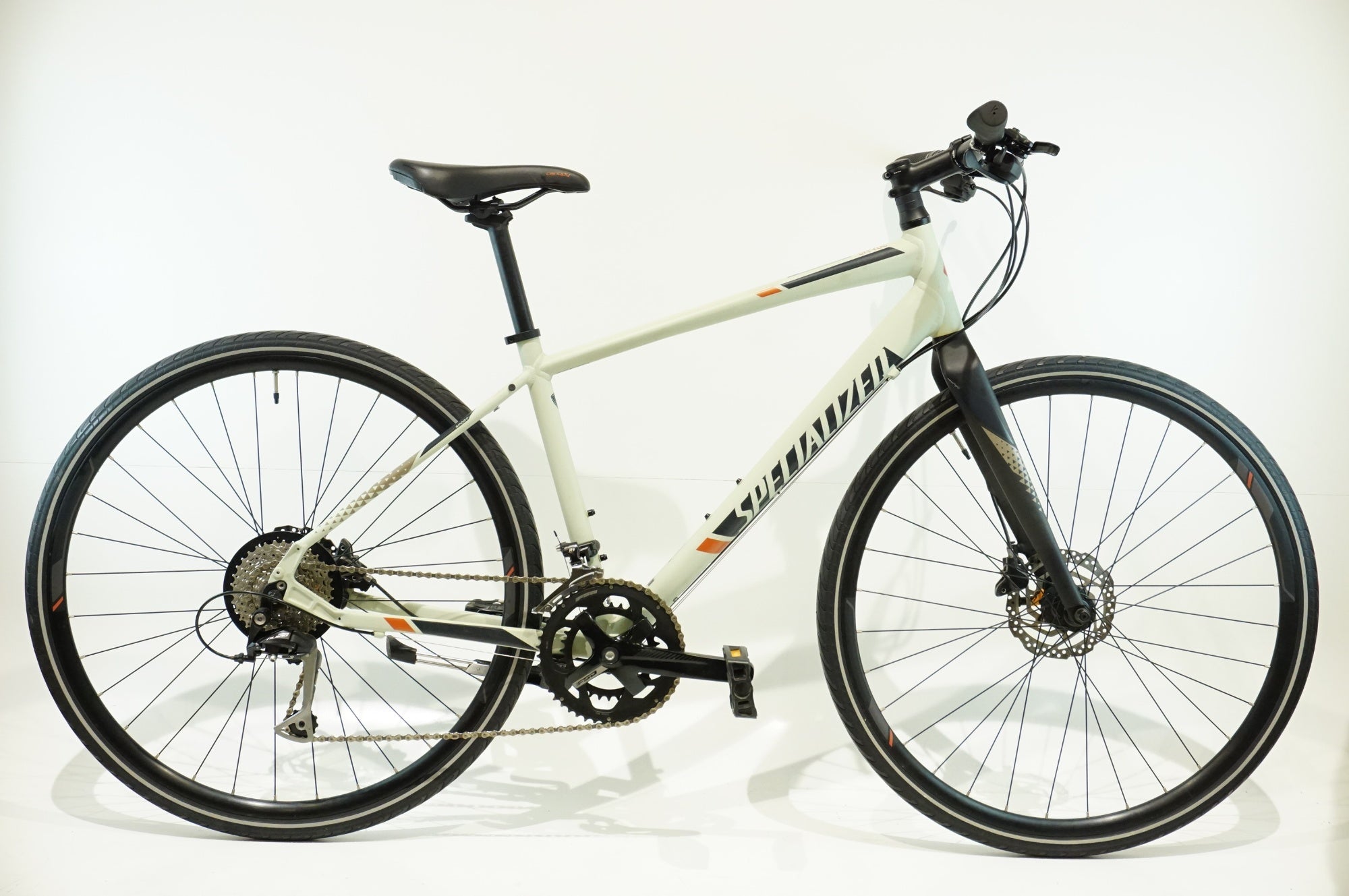 SPECIALIZED 「スペシャライズド」 SIRRUS SPORT DISC 2017年モデル