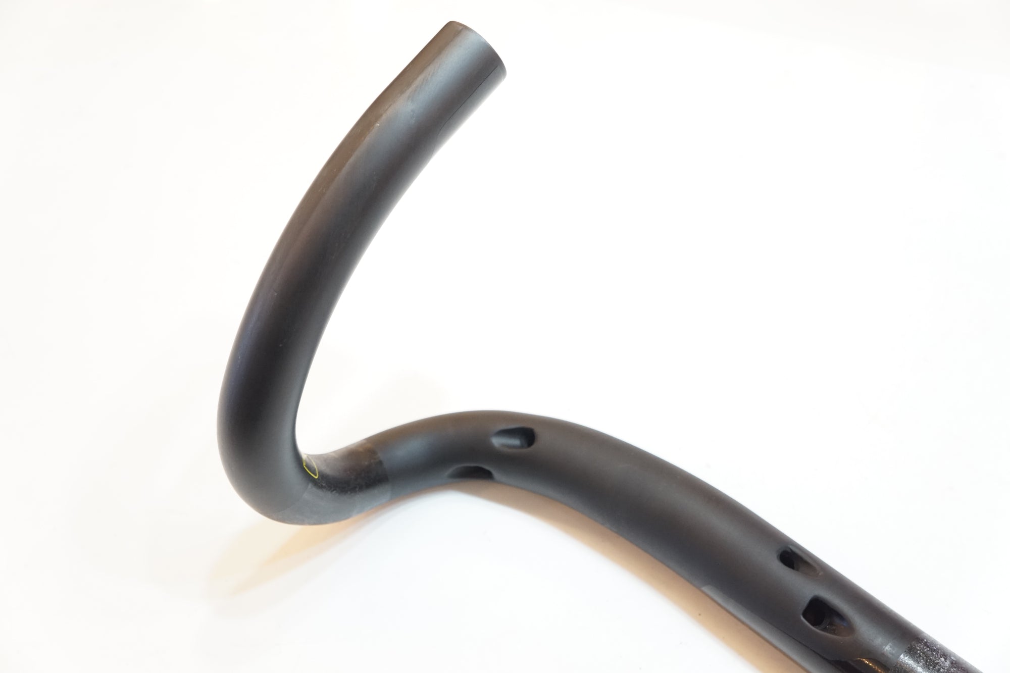 SHIMANO 「シマノ」 PRO VIBE CARBON φ31.8 400mm ドロップハンドル / バイチャリ浦和ベース