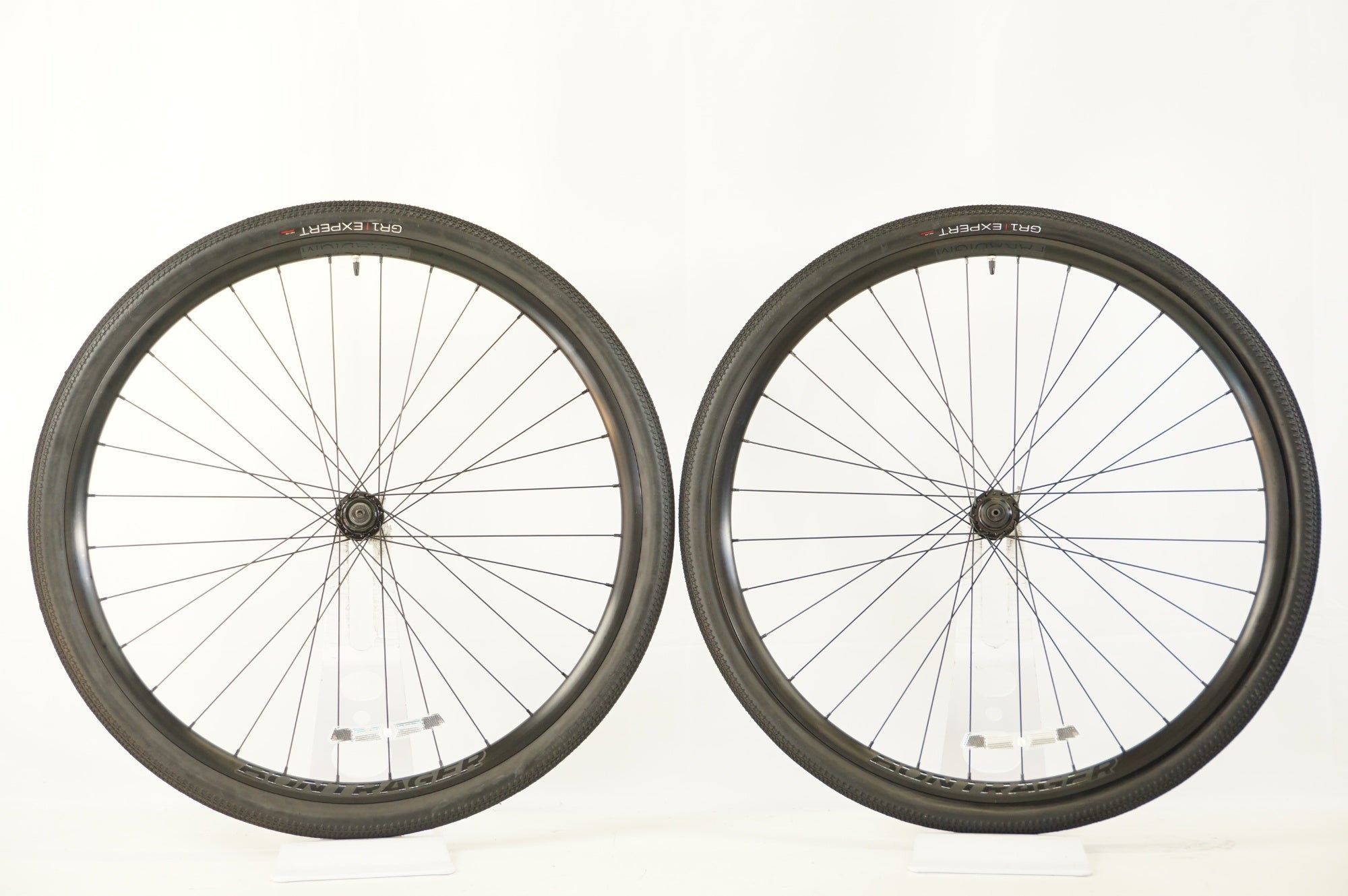 BONTRAGER ボントレガー　ホイール　タイヤセット　ワバッシュ　50km BONTRAGER 「ボントレガー」 PARADIGM シマノ 8-10速 ホイール