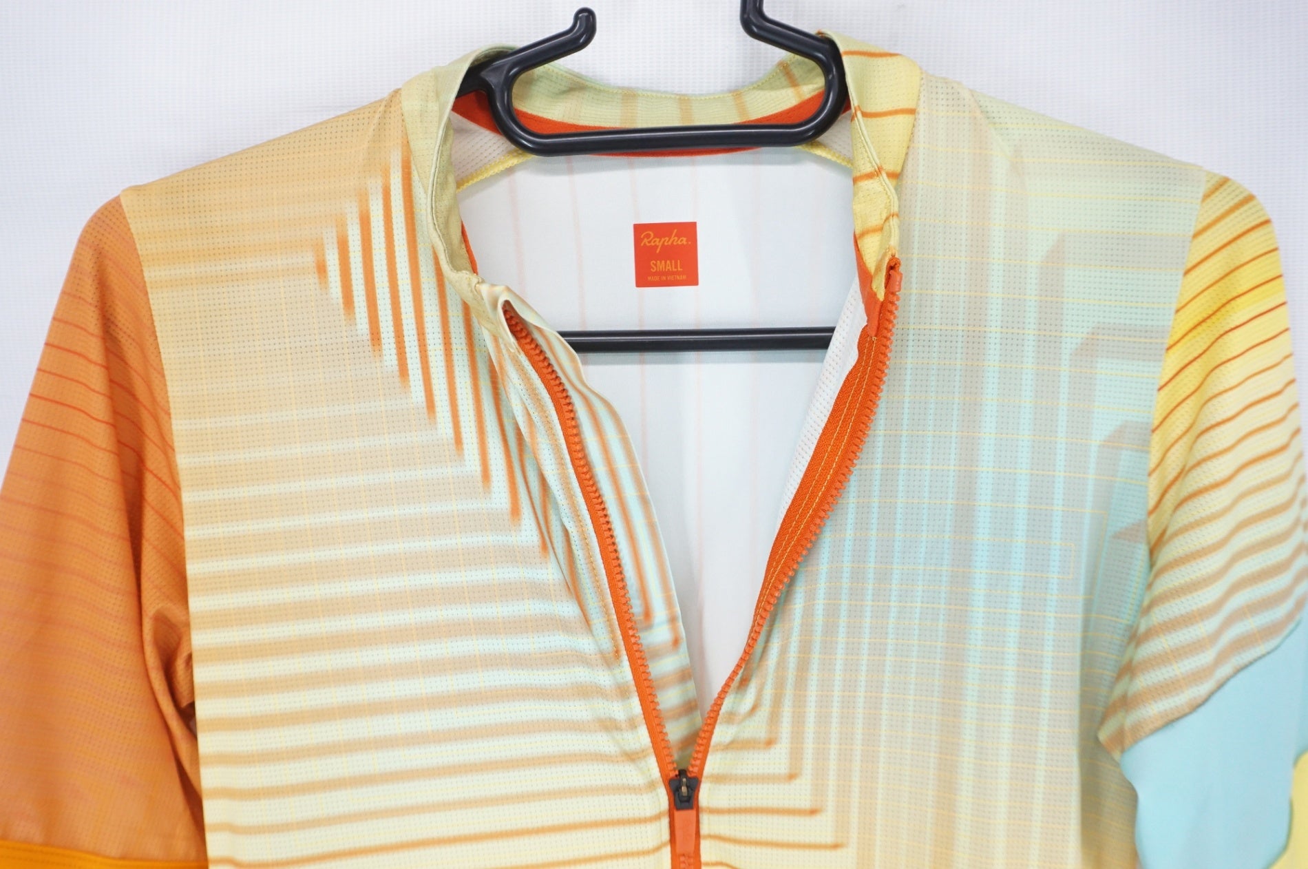 RAPHA 「ラファ」 TUNNEL VISION PT TRAINING Sサイズ ジャージ / 阪急塚口店