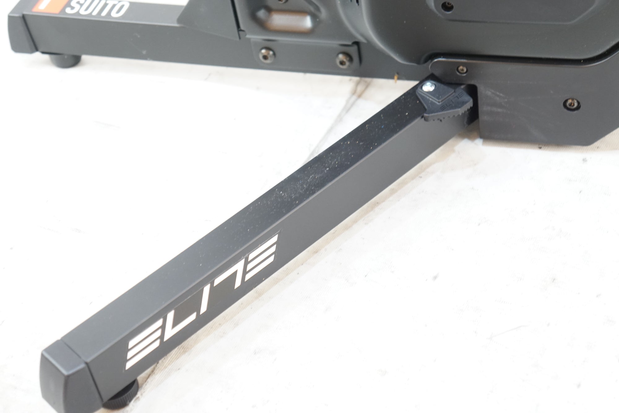 ELITE 「エリート」 SUITO スマートトレーナー / バイチャリ浦和ベース