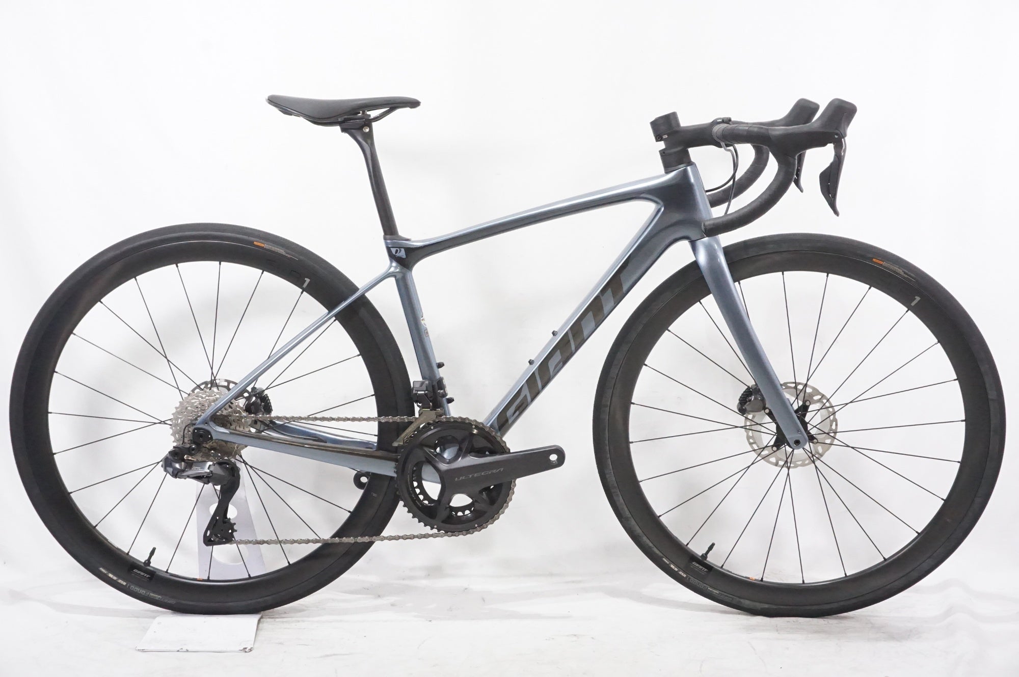 GIANT 「ジャイアント」 DEFY ADVANCED PRO 1 2022年モデル ロードバイク / AKIBA店