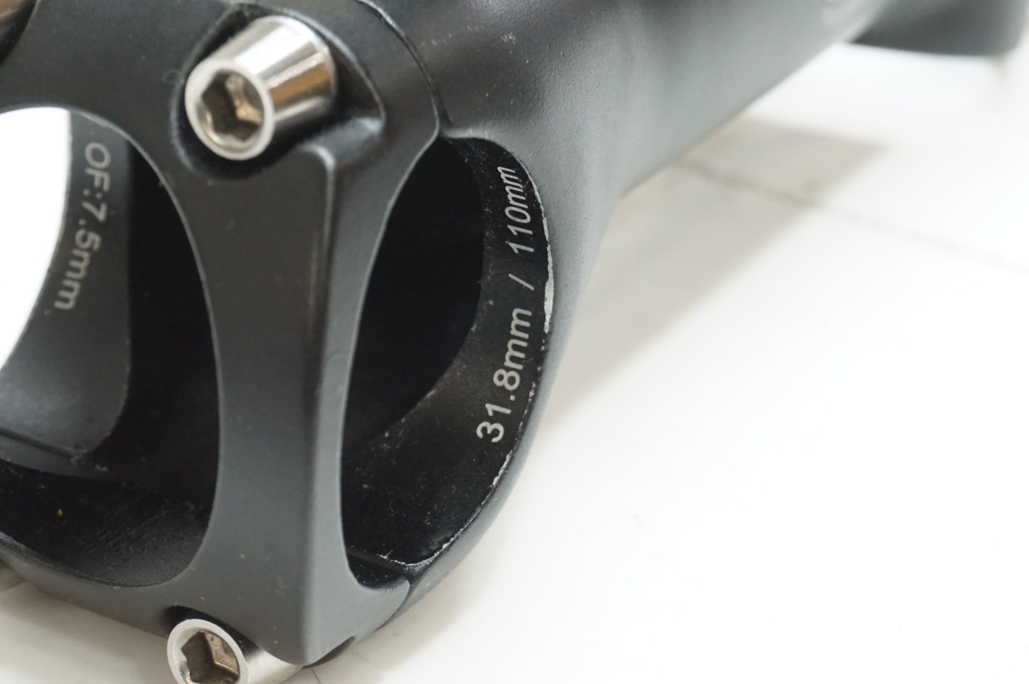 ONEBYESU 「ワンバイエス」 スージー φ31.8 110mm ステム / 大宮店