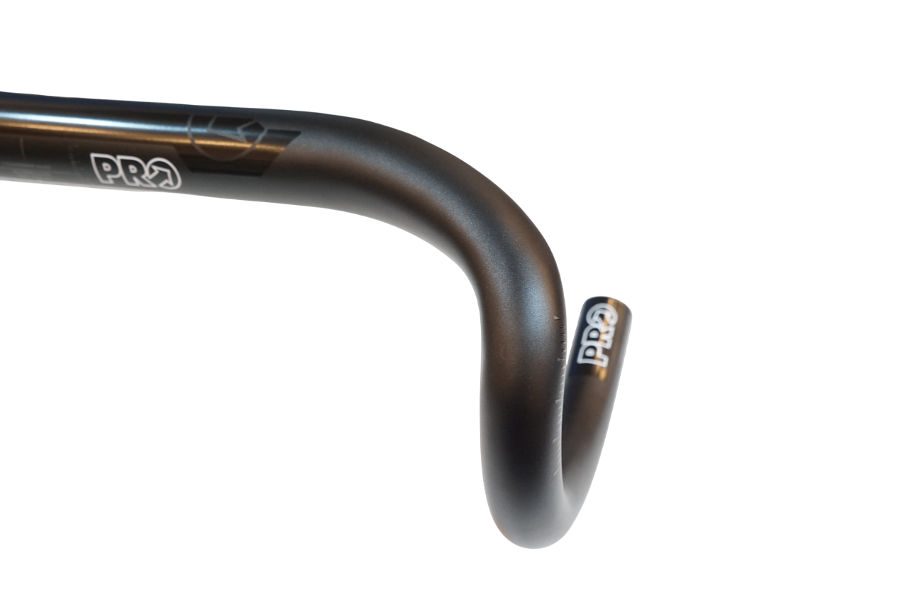 SHIMANO 「シマノ」 PRO VIBE φ31.8 380mm ハンドル / バイチャリ浦和ベース