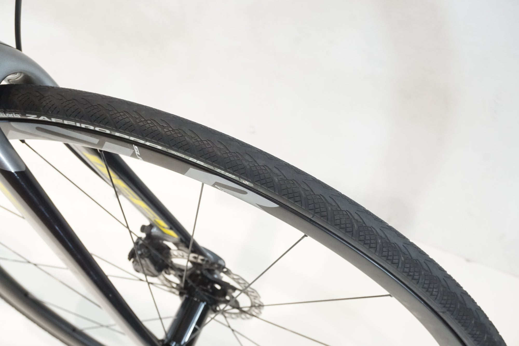 GIANT 「ジャイアント」 DEFY ADVANCED PRO 1 2016年モデル ロードバイク / 横浜戸塚店