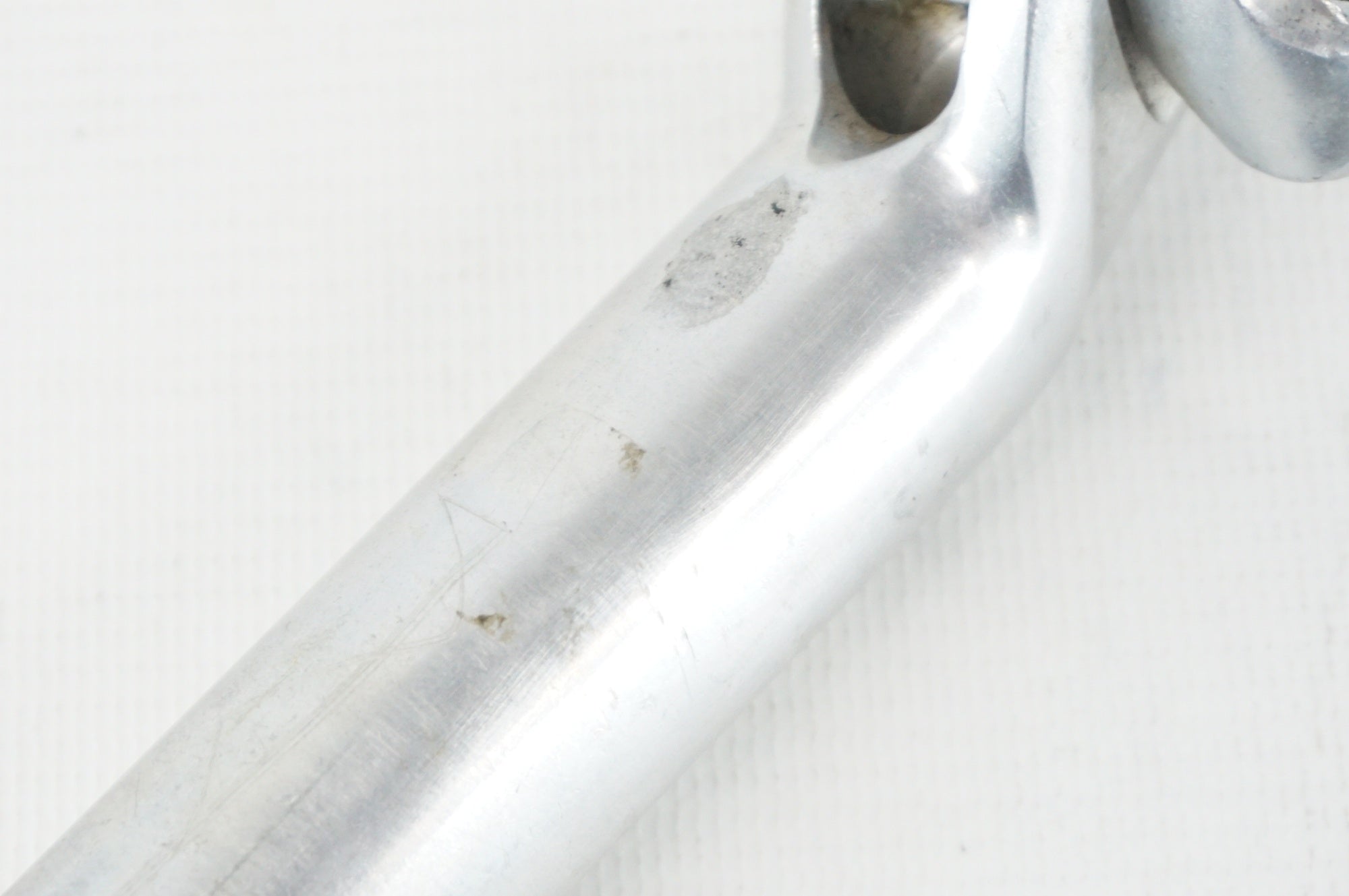 SHIMANO 「シマノ」 600AX ULTEGRA Φ26.8 210mm シートポスト / 阪急塚口店