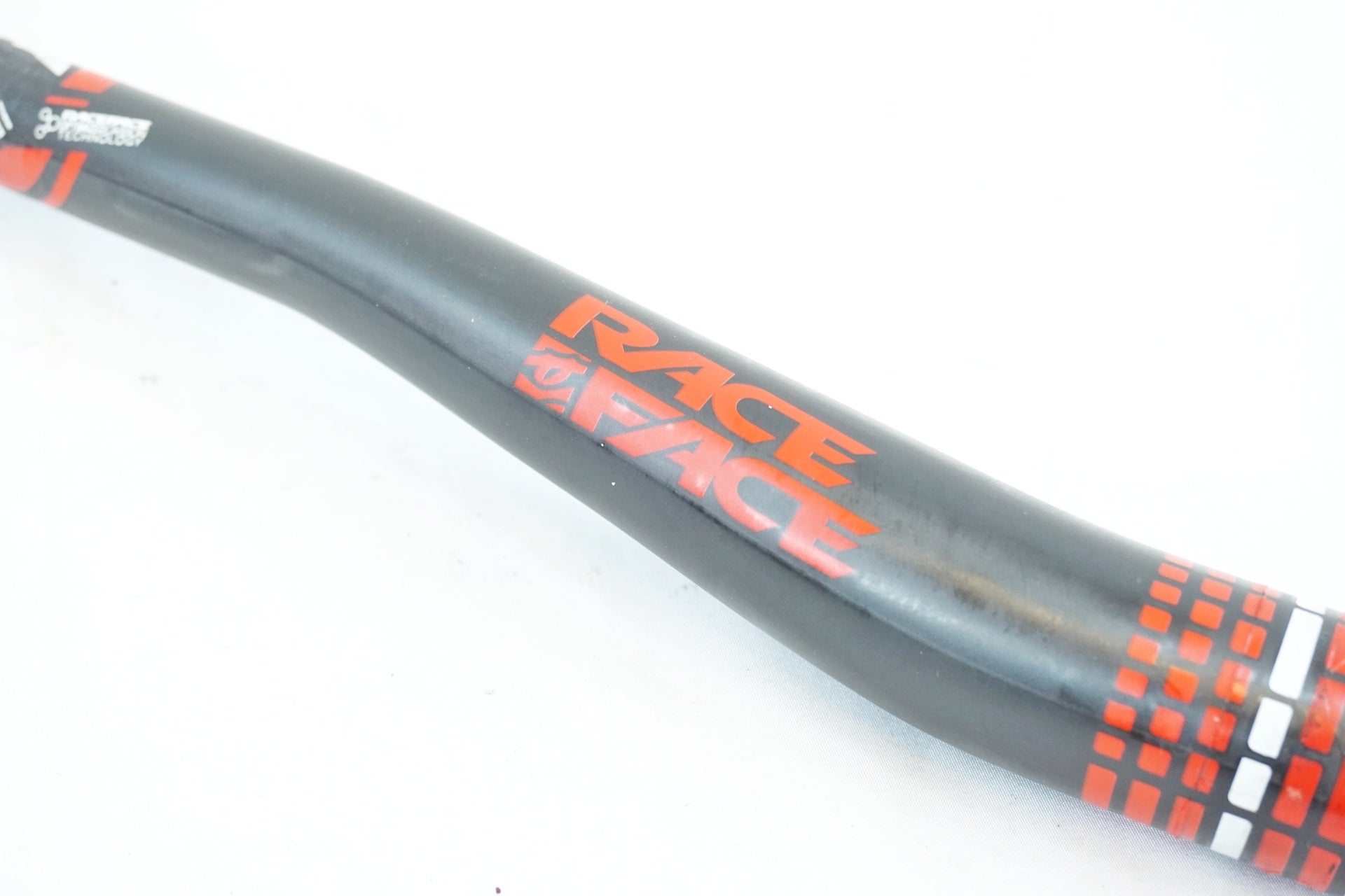 RACE FACE 「レースフェイス」 SIXC Φ31.8 723mm ハンドルバー / 有明ガーデン店