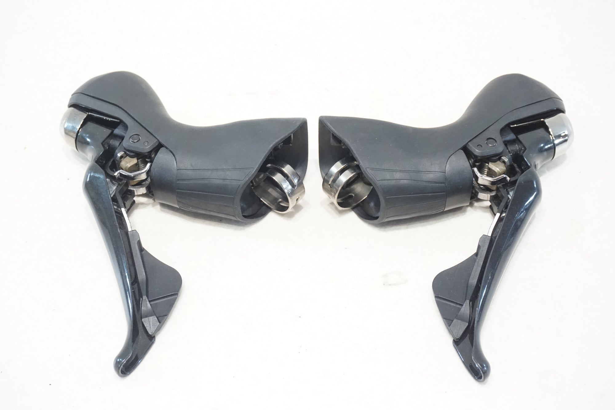 SHIMANO 「シマノ」 ULTEGRA ST-R8020 デュアルコントロールレバーセット / 横浜戸塚店