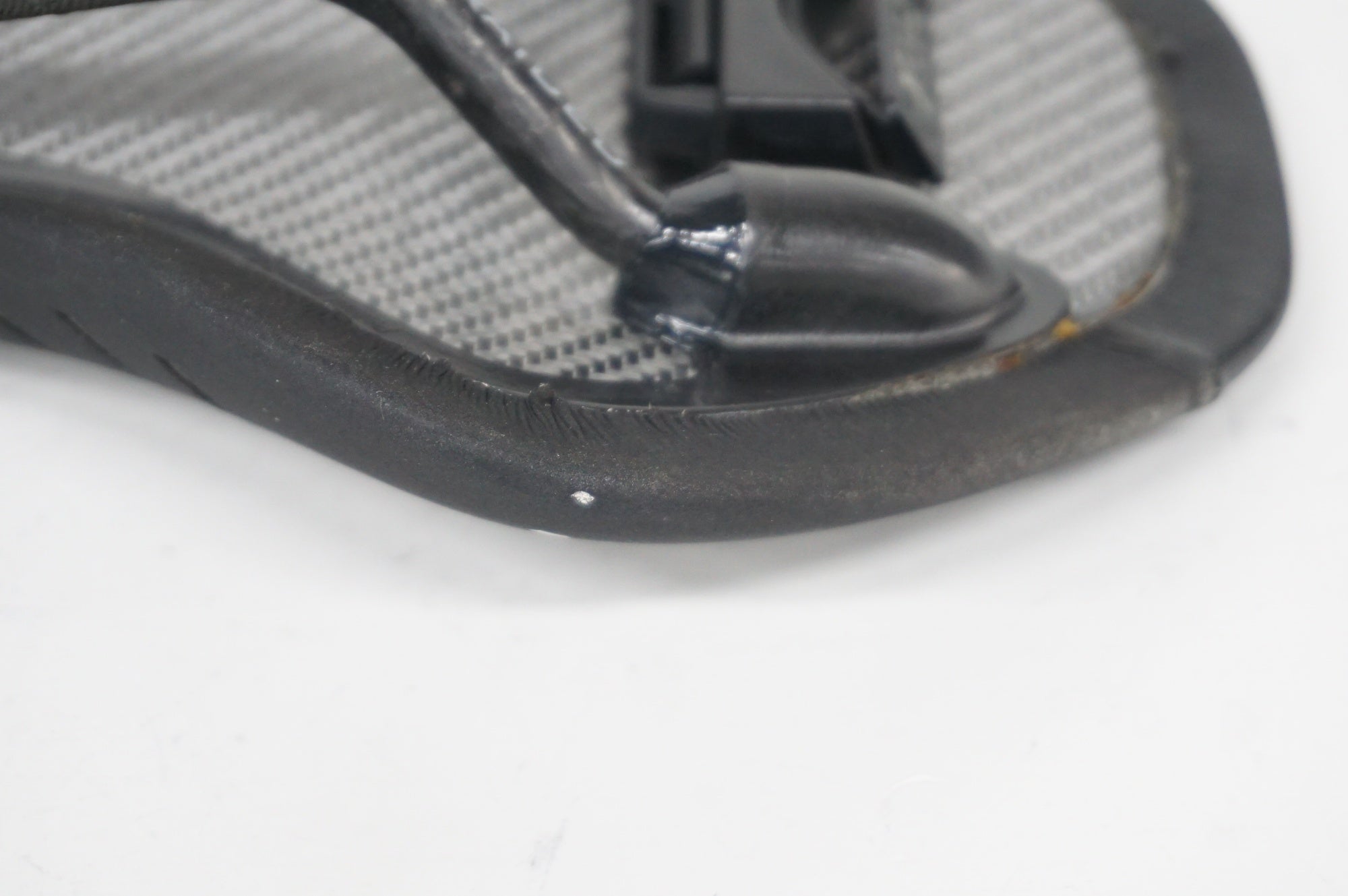 FIZIK 「フィジーク」 ANTARES R3 サドル / 阪急塚口店