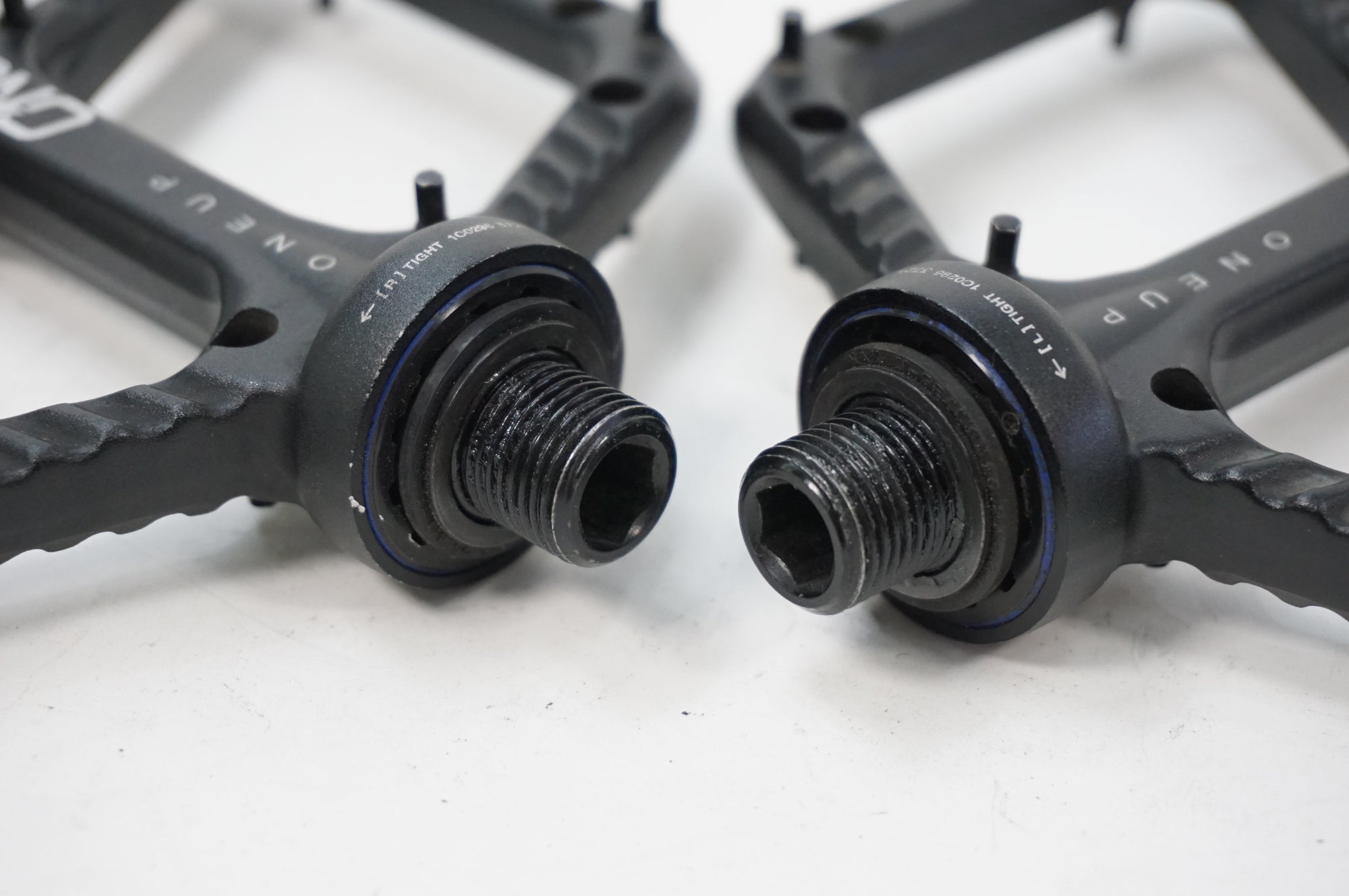 ONEUP 「ワンアップ」 アルミ フラットペダル / 川越店