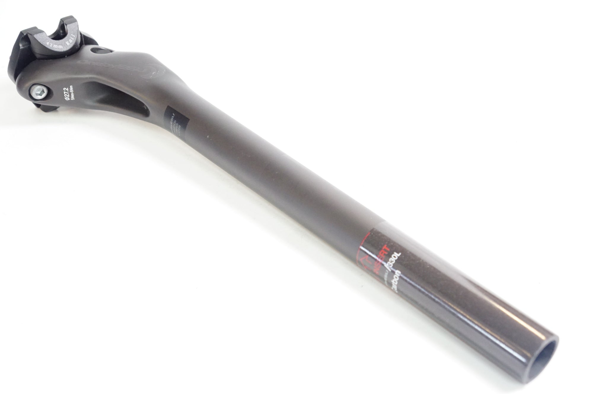 ONEBYESU 「ワンバイエス」 カーボン ムンク VDS φ27.2 330mm シート