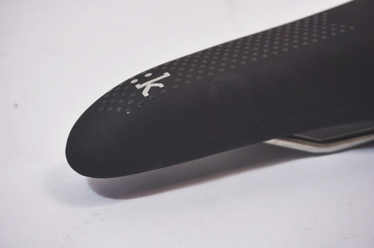 FIZIK 「フィジーク」 ARIONE K3 サドル / バイチャリ世田谷店