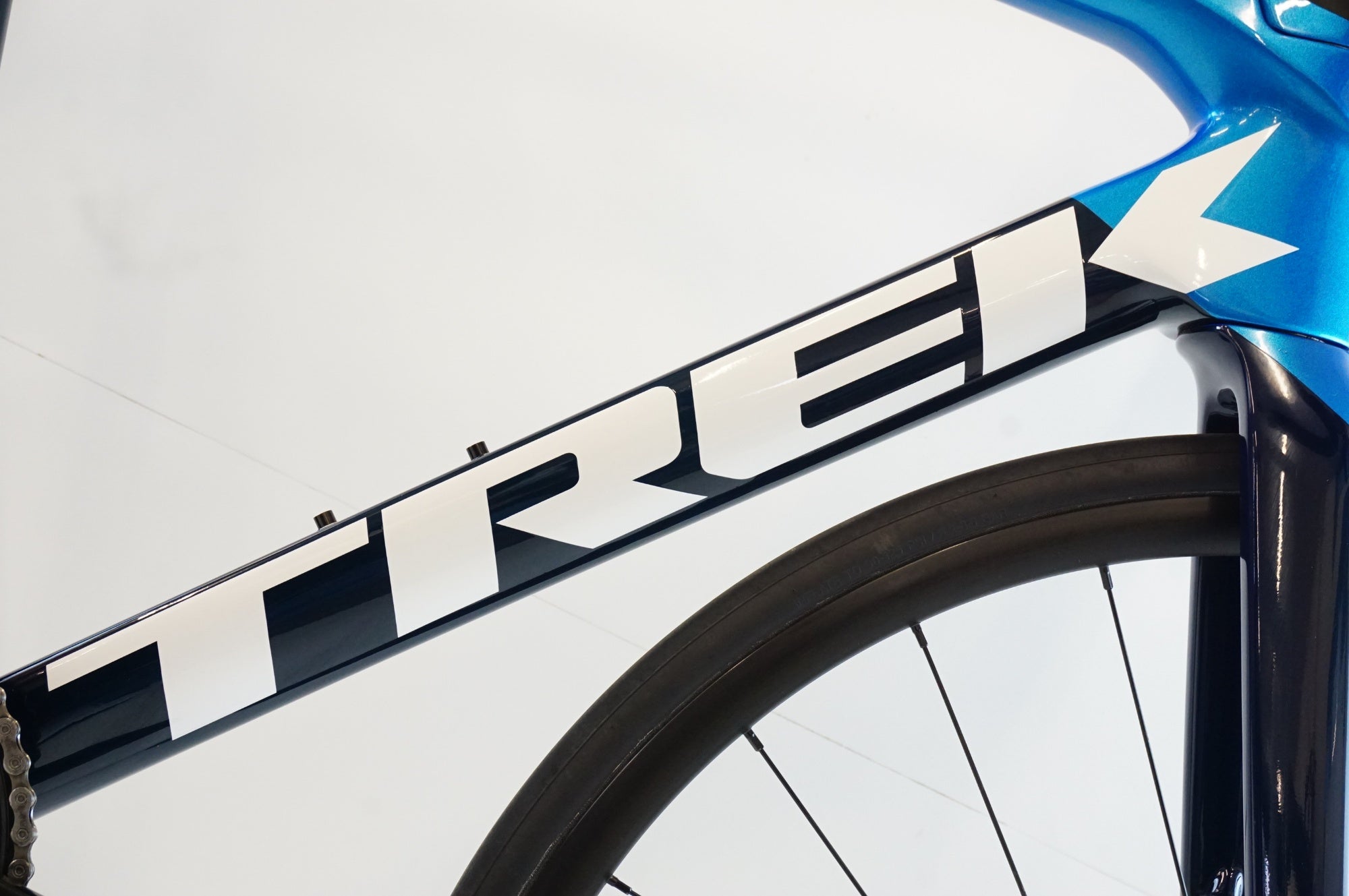 TREK 「トレック」 EMONDA SL5 DISC 2021-2022年モデル ロードバイク / 浜松店