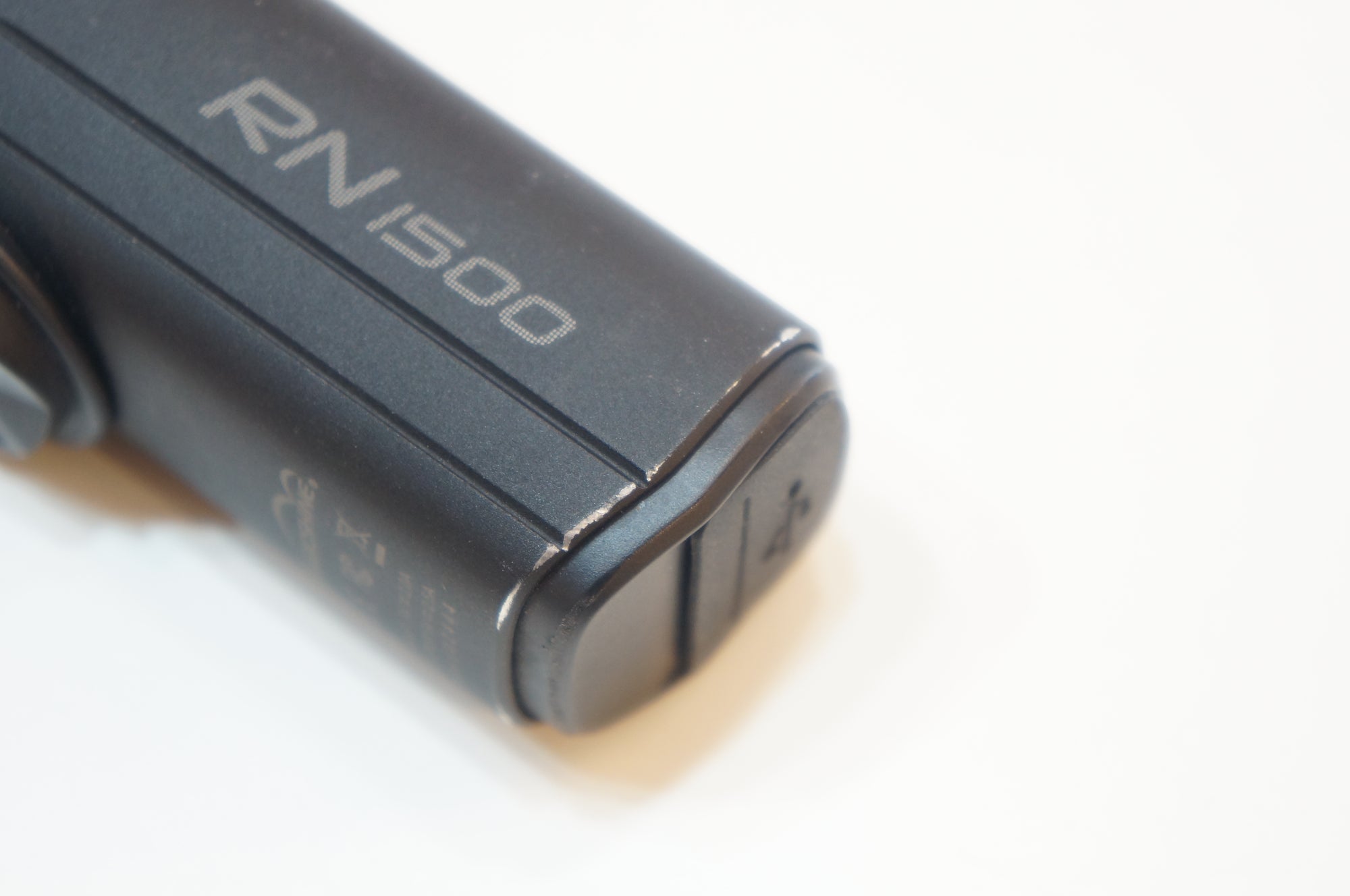 OLIGHT 「オーライト」 RN 1500 フロントライト / バイチャリ浦和ベース