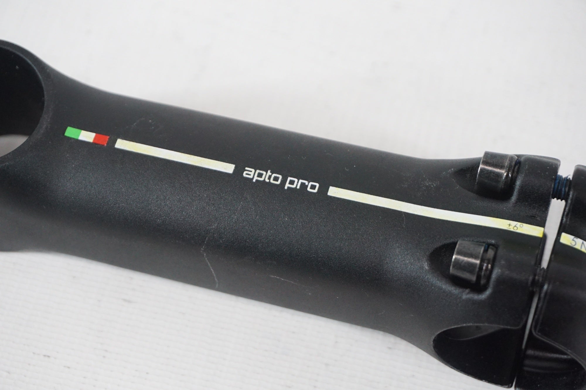 3T 「スリーティー」 APTO PRO Φ31.8 120mm 6° ステム / 阪急塚口店