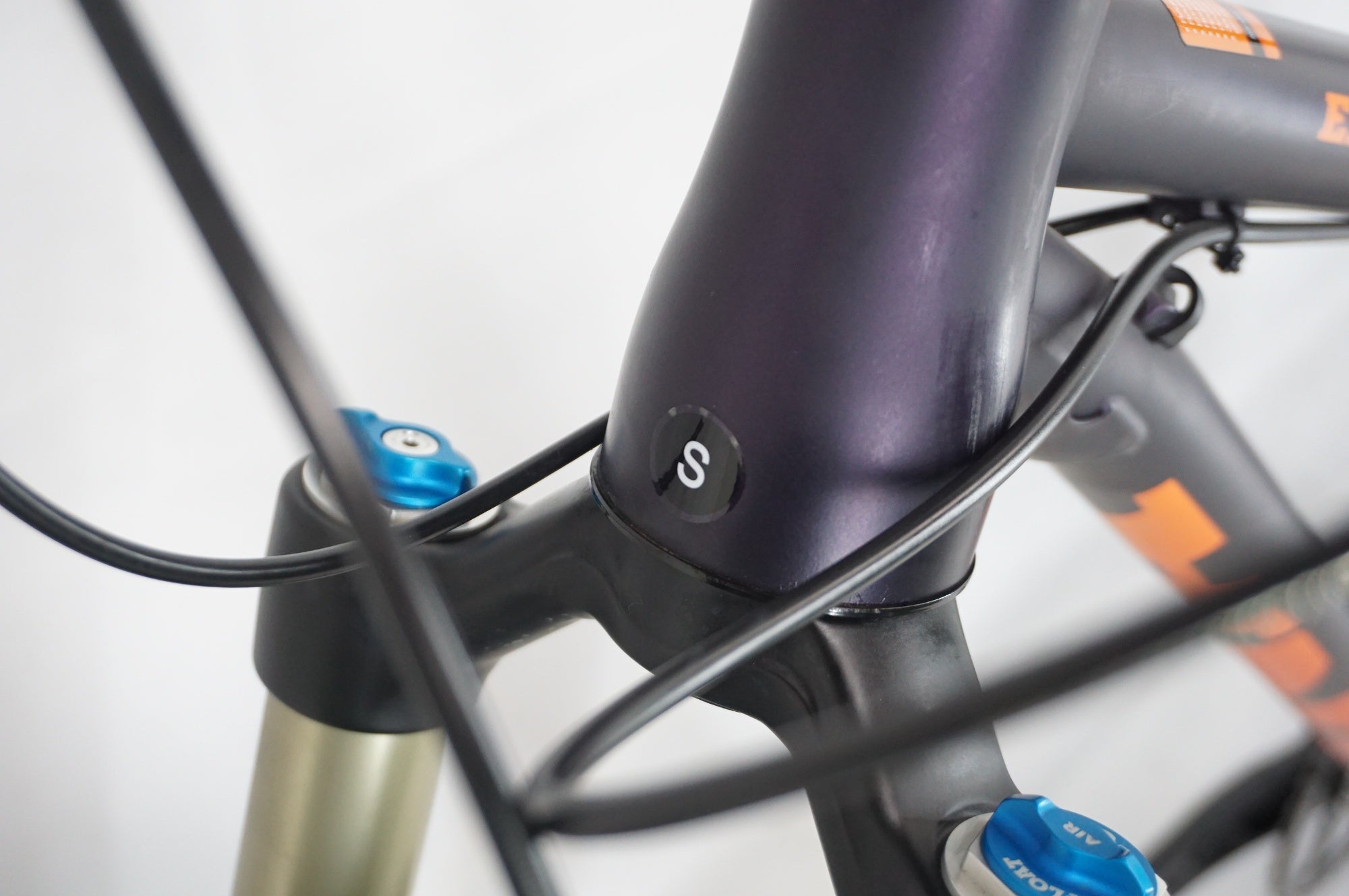 KONA 「コナ」 EXPLOSIF 2016年モデル マウンテンバイク / 阪急塚口店