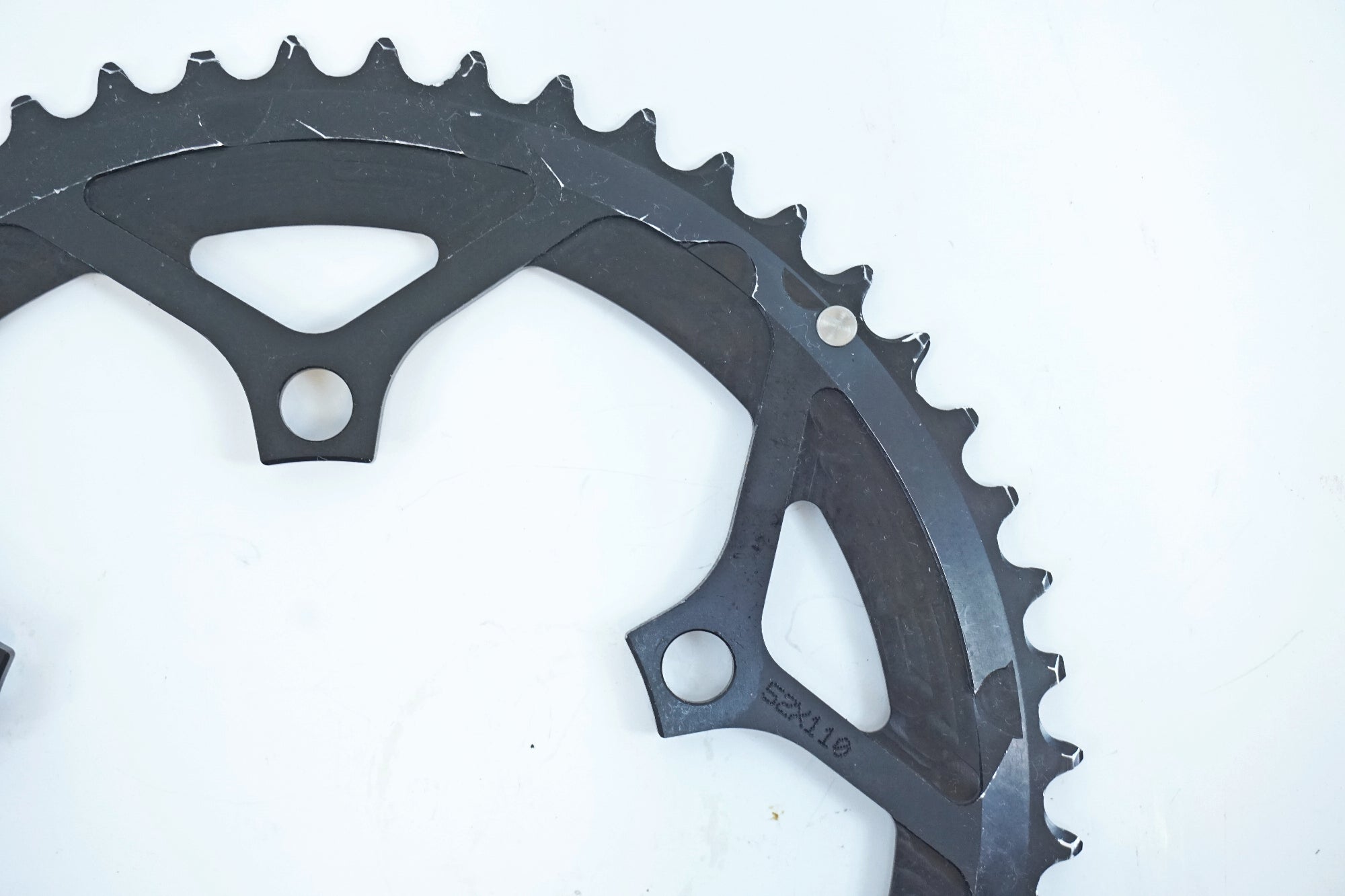 ROTOR 「ローター」 Q-RINGS 7075 T6 CNC 110BCD 52T 11S アウターチェーンリング / 有明ガーデン店