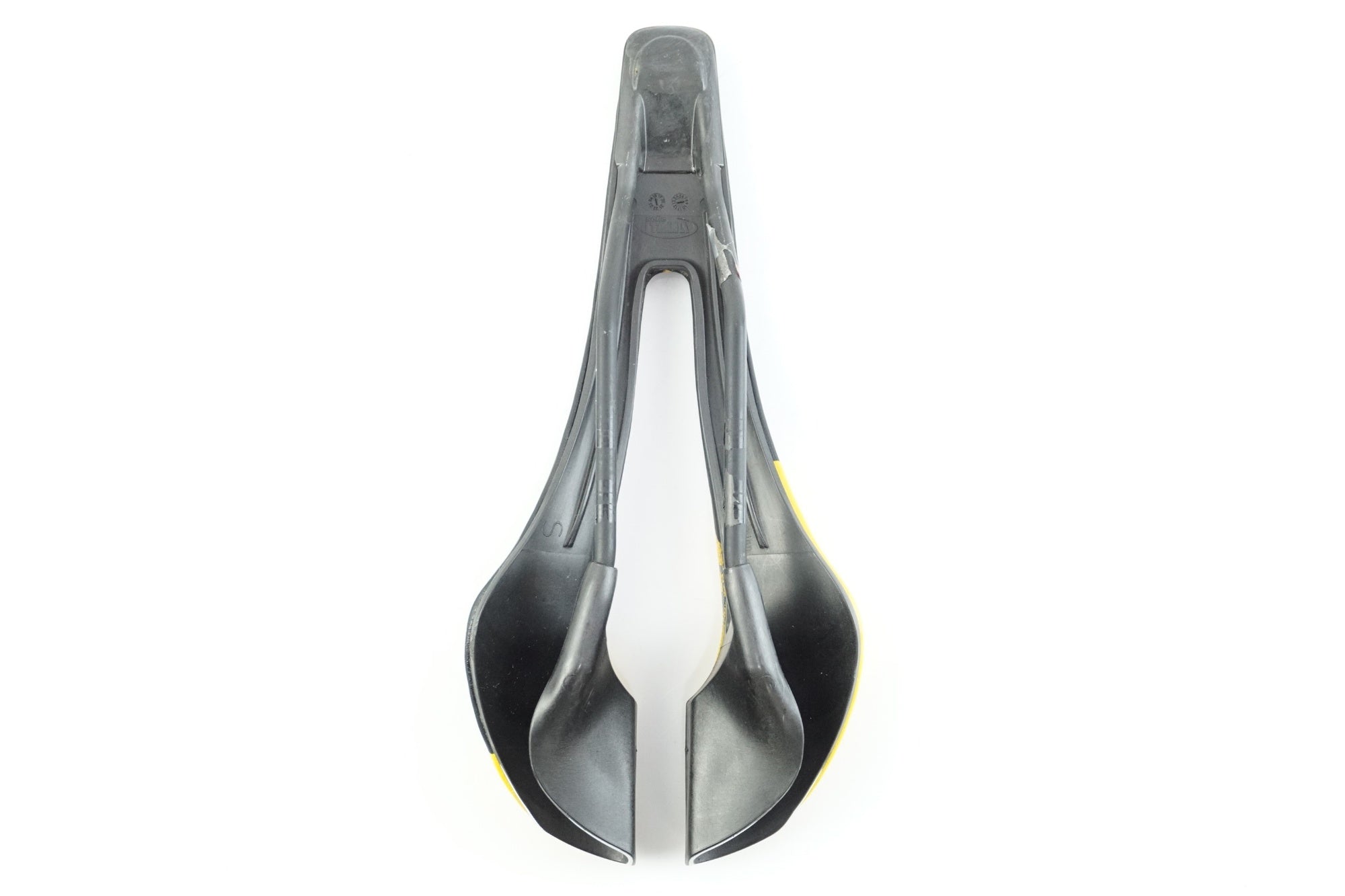 SELLE ITALIA 「セライタリア」 SP-01 SUPER FLOW KIT CARBONIO TDF EDITION サドル / 中目黒店
