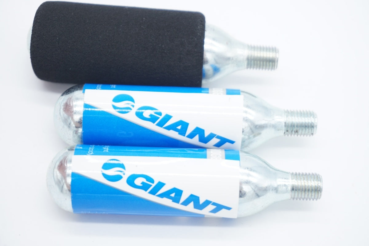 GIANT 「ジャイアント」 CO2ボンベセット / 滋賀大津店